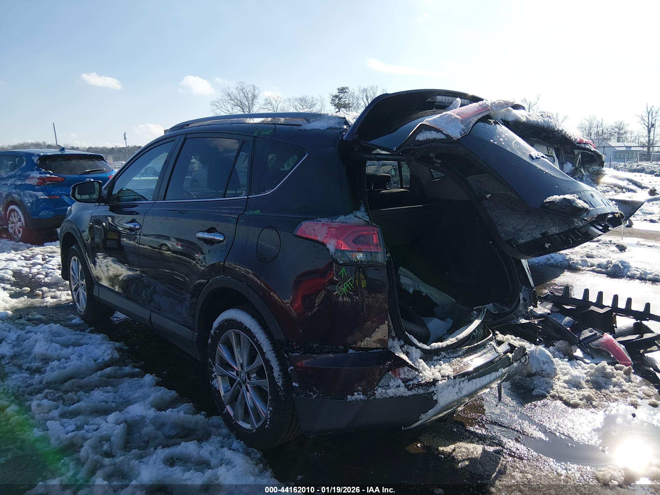 TOYOTA RAV4 image 3