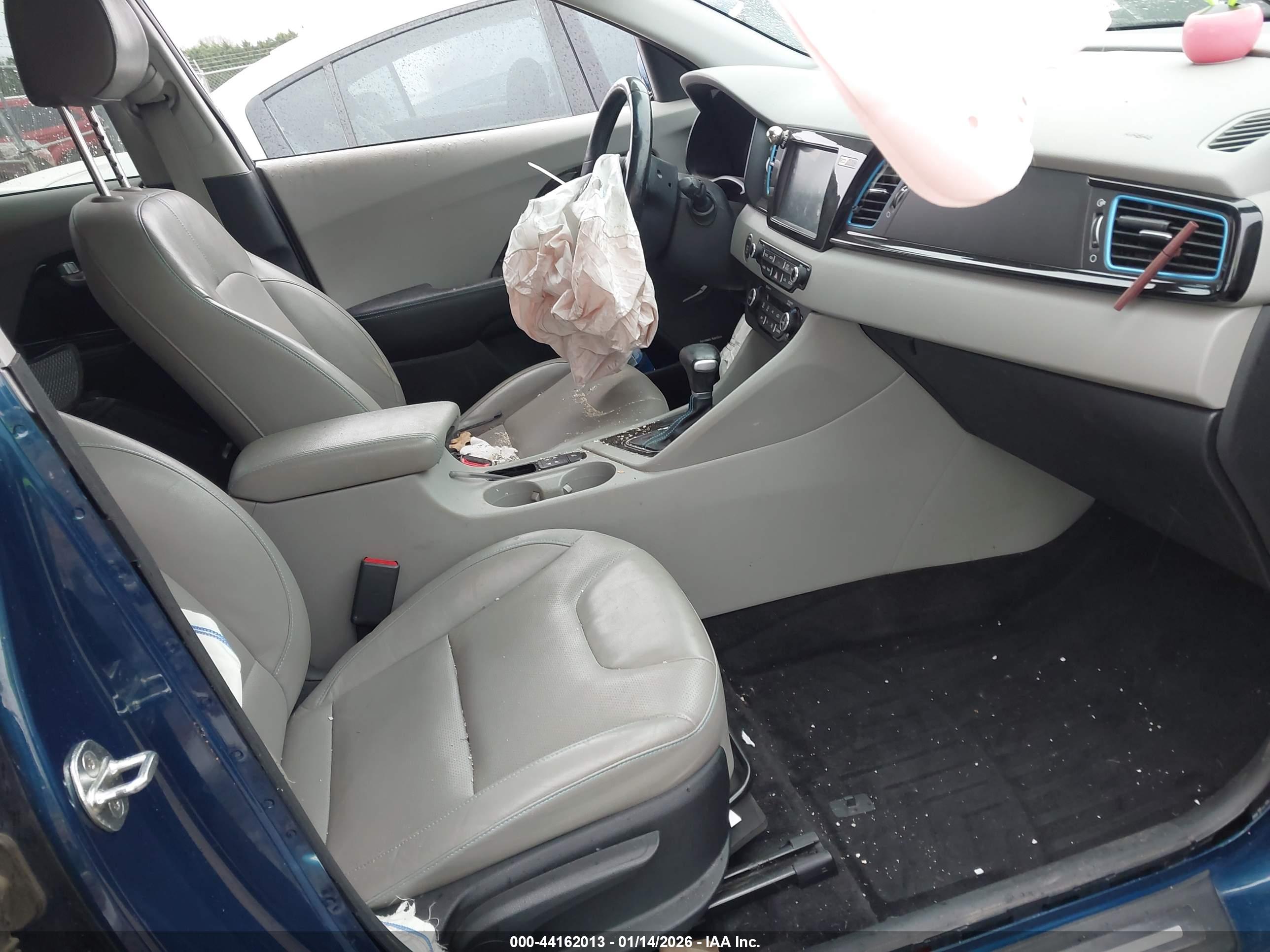 KIA NIRO image 5