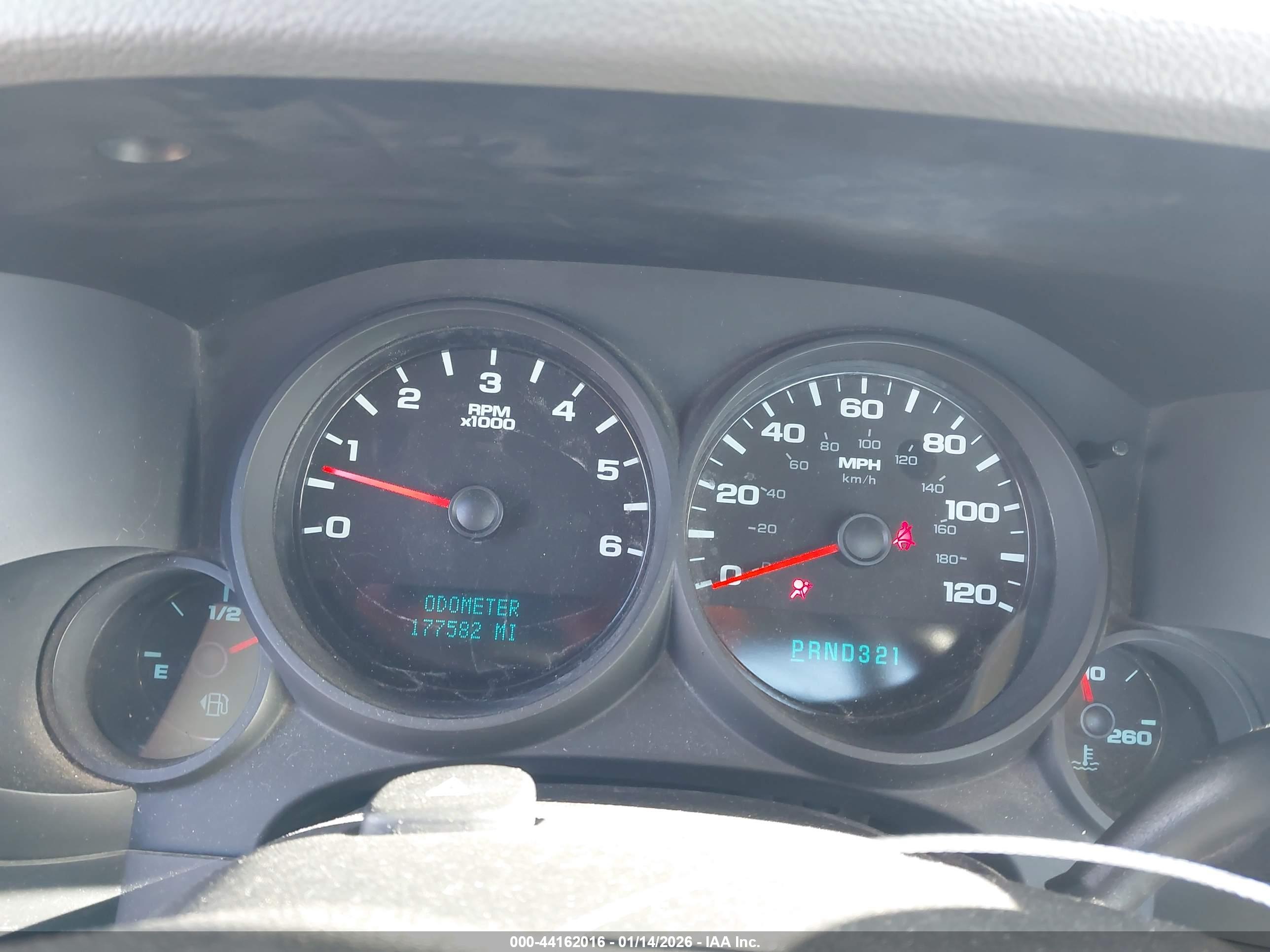 CHEVROLET SILVERADO image 7