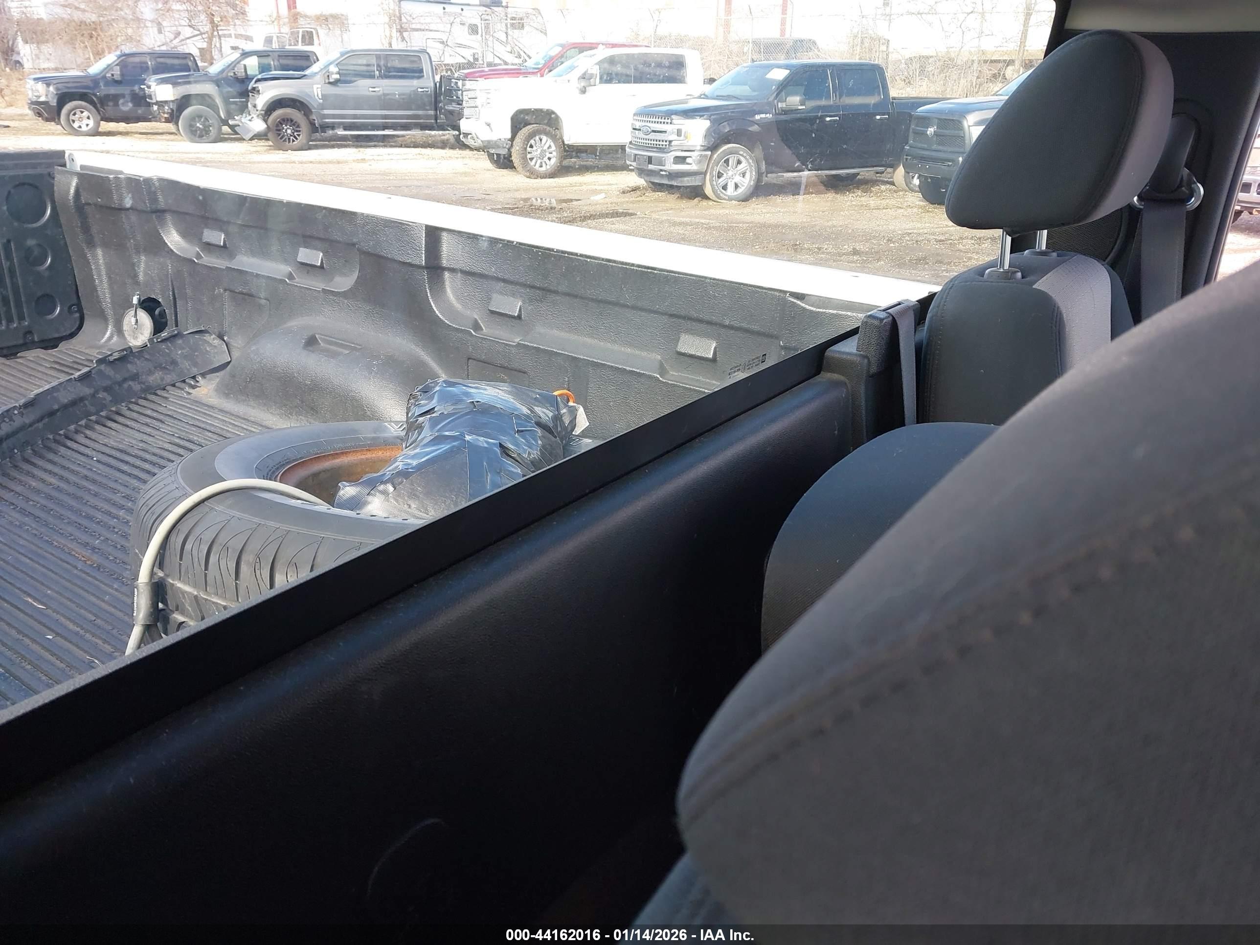 CHEVROLET SILVERADO image 8