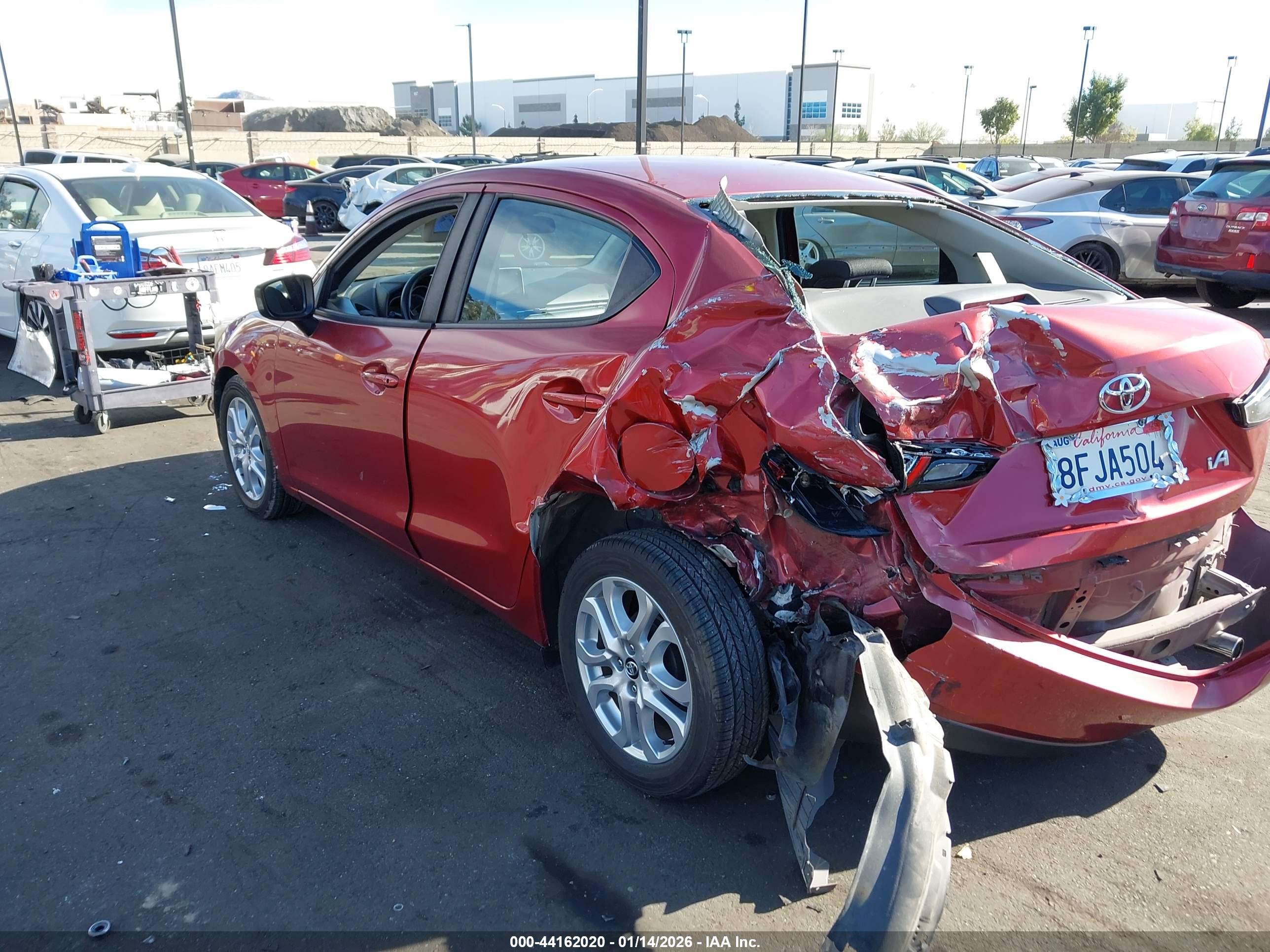 TOYOTA YARIS image 3