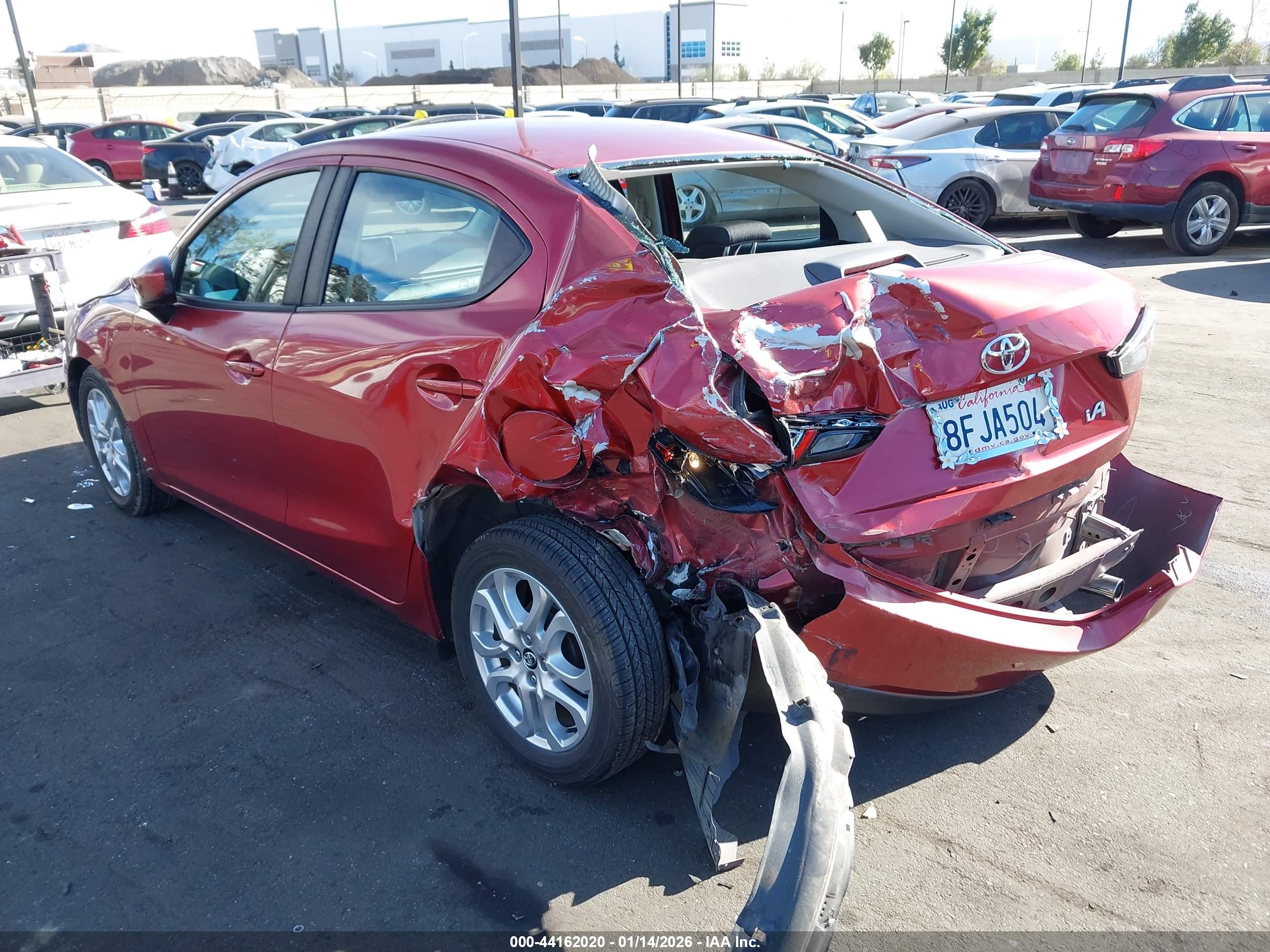 TOYOTA YARIS image 6