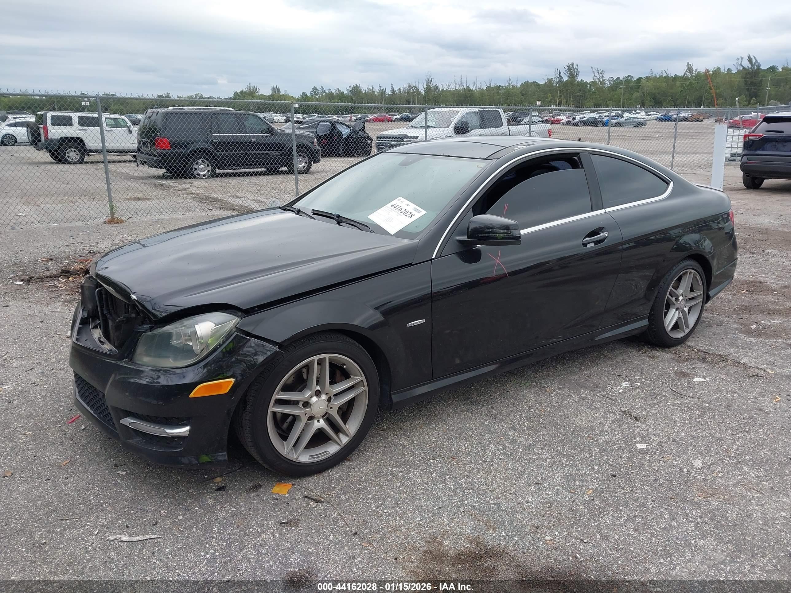MERCEDES-BENZ C image 2