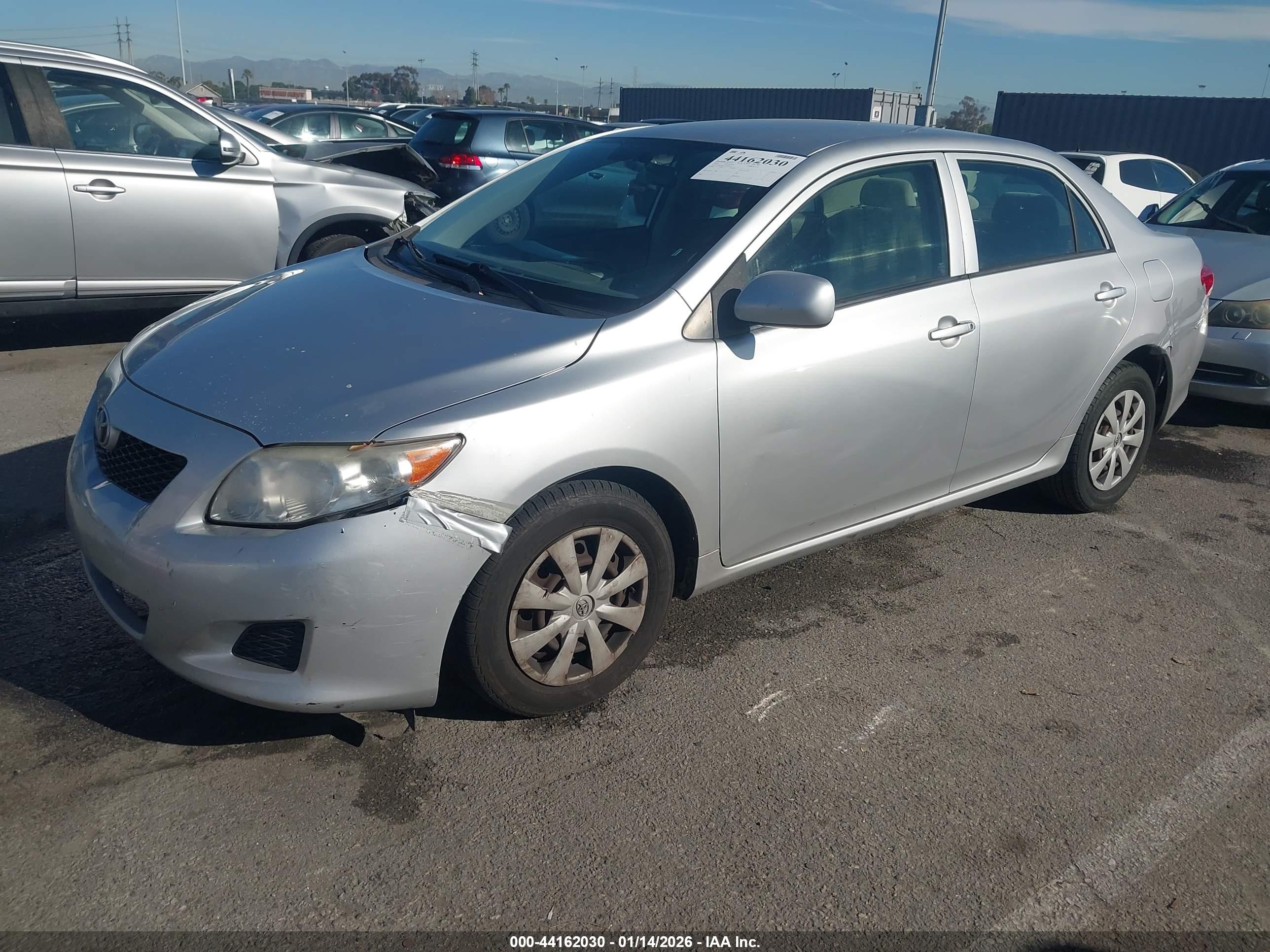 TOYOTA COROLLA image 2