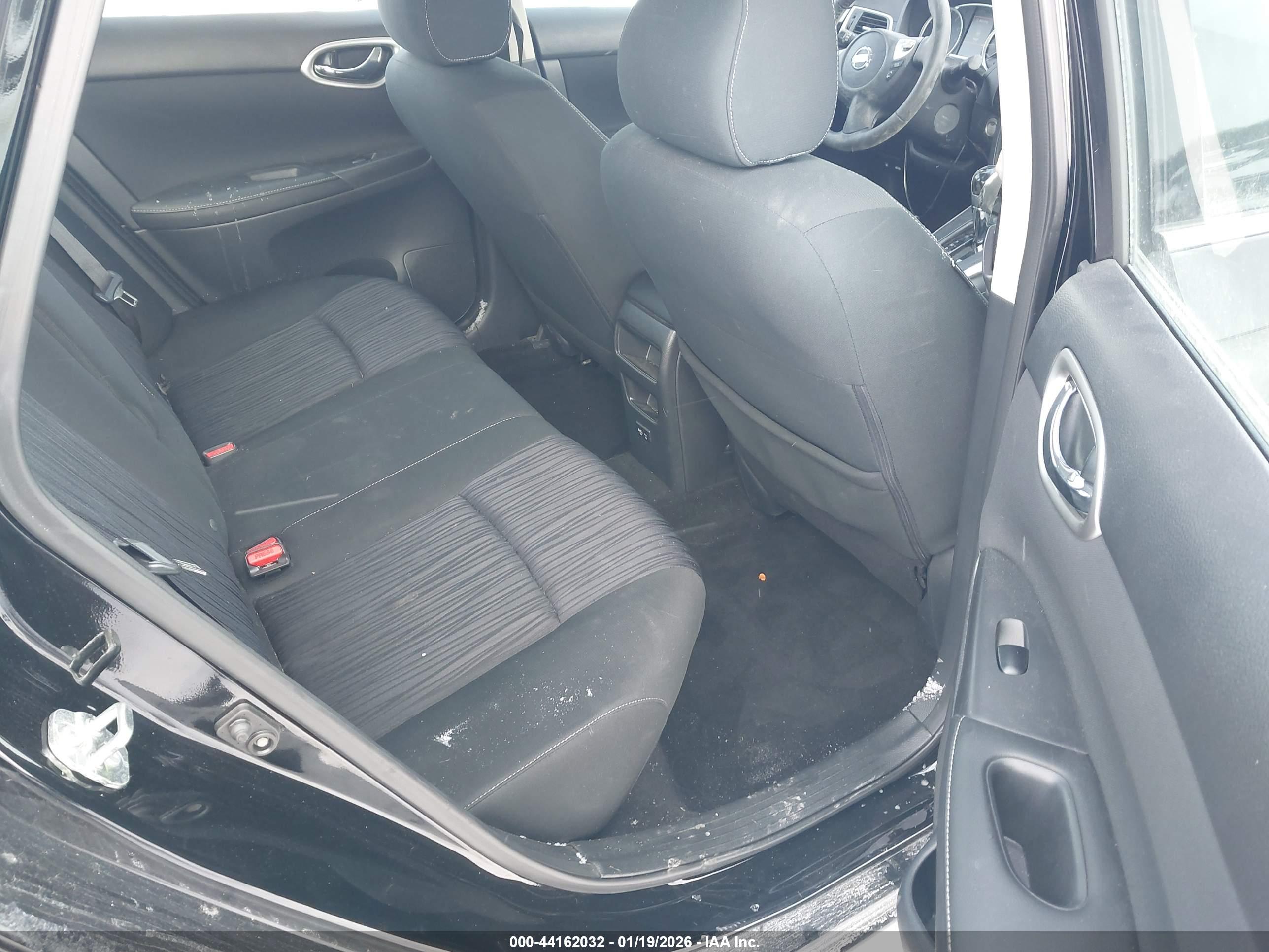 NISSAN SENTRA image 8