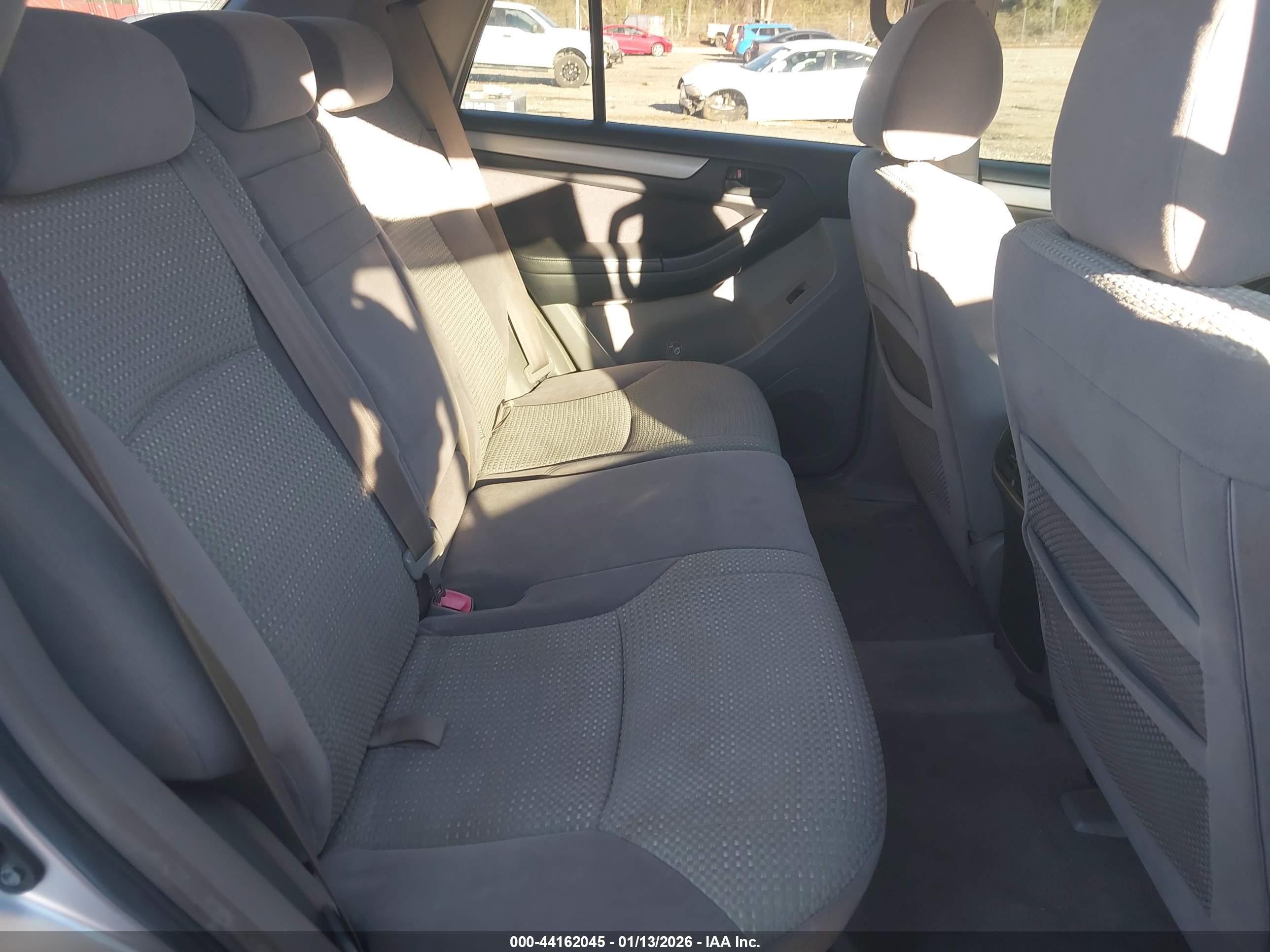 TOYOTA 4RUNNER image 8