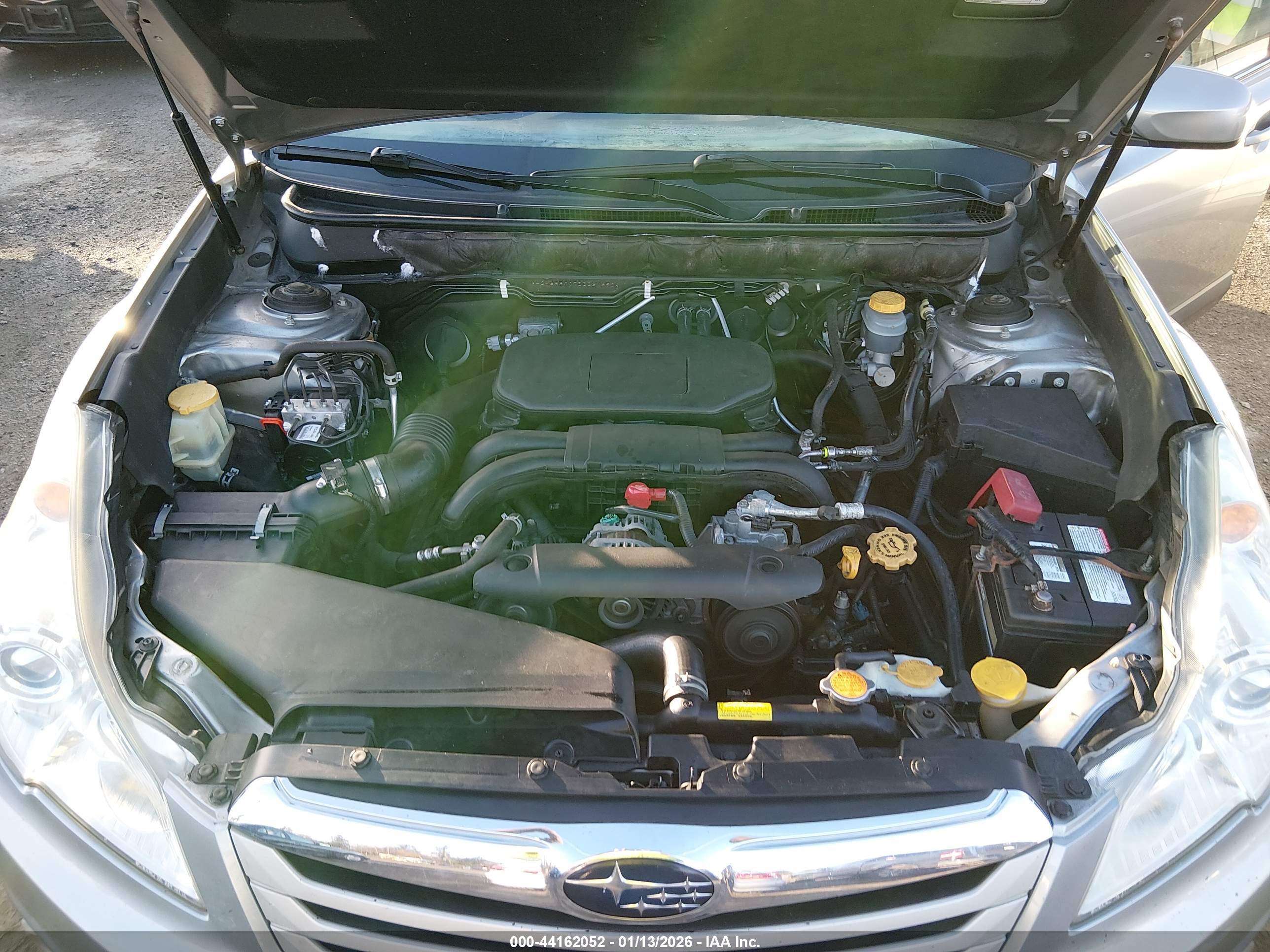 SUBARU OUTBACK image 10