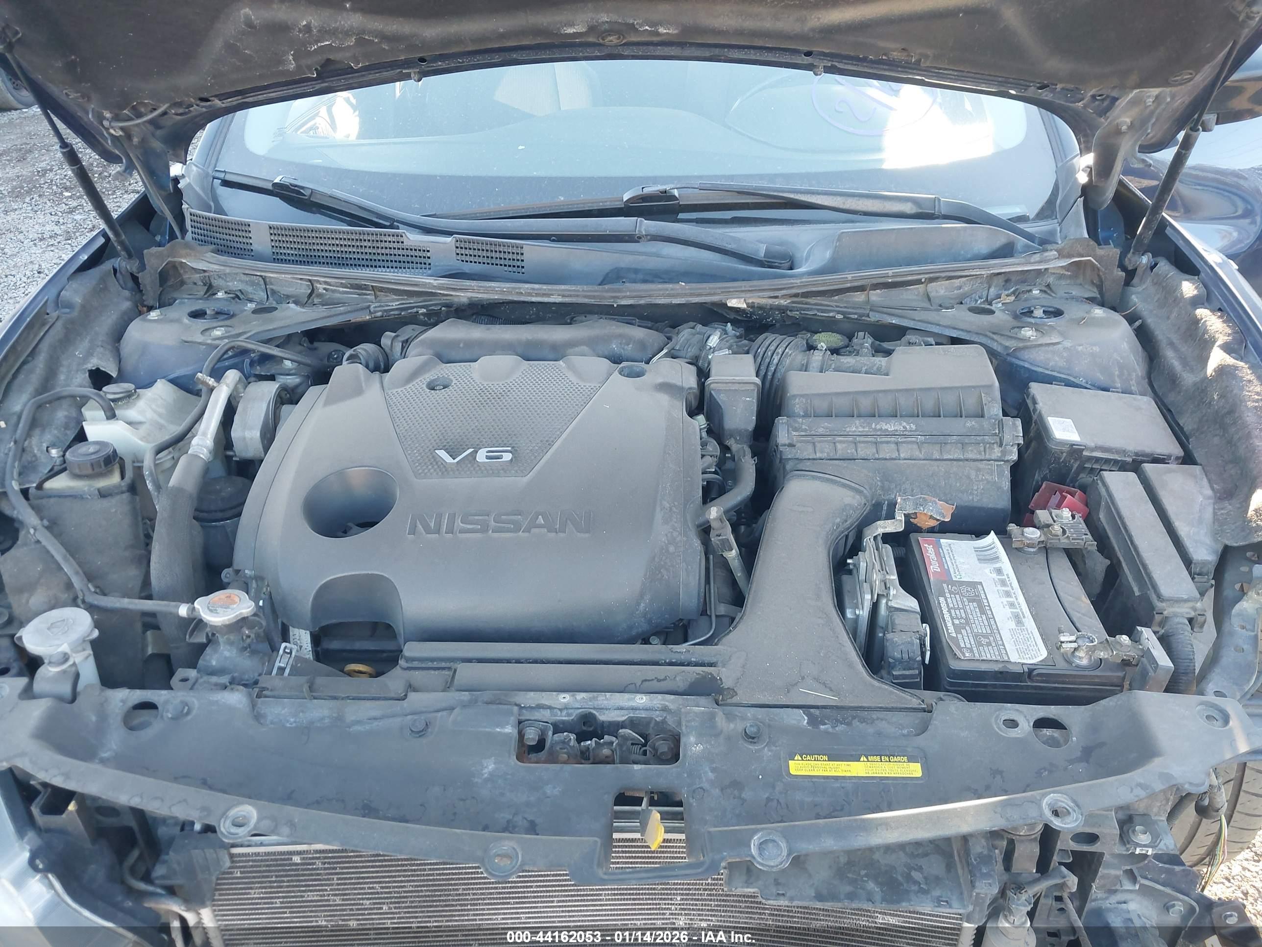 NISSAN MAXIMA image 10
