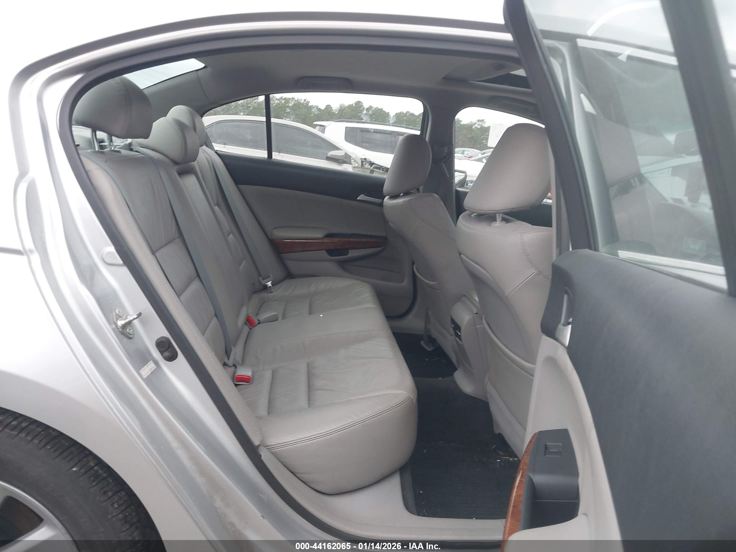 HONDA ACCORD image 8