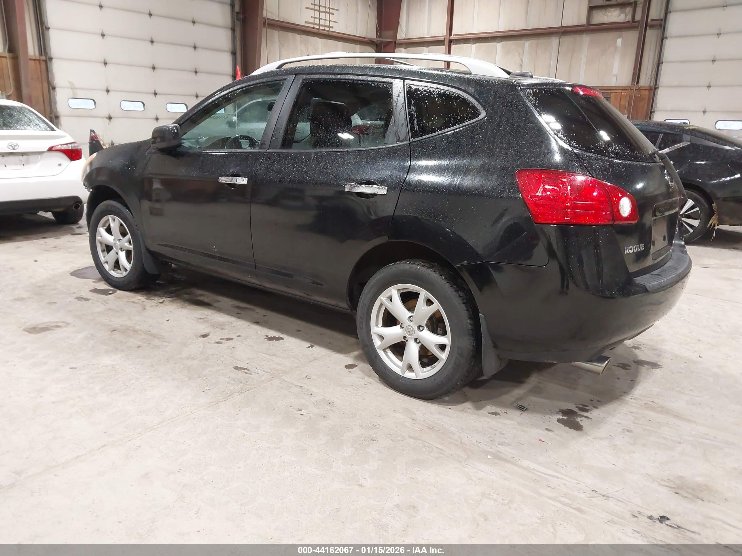 NISSAN ROGUE image 3