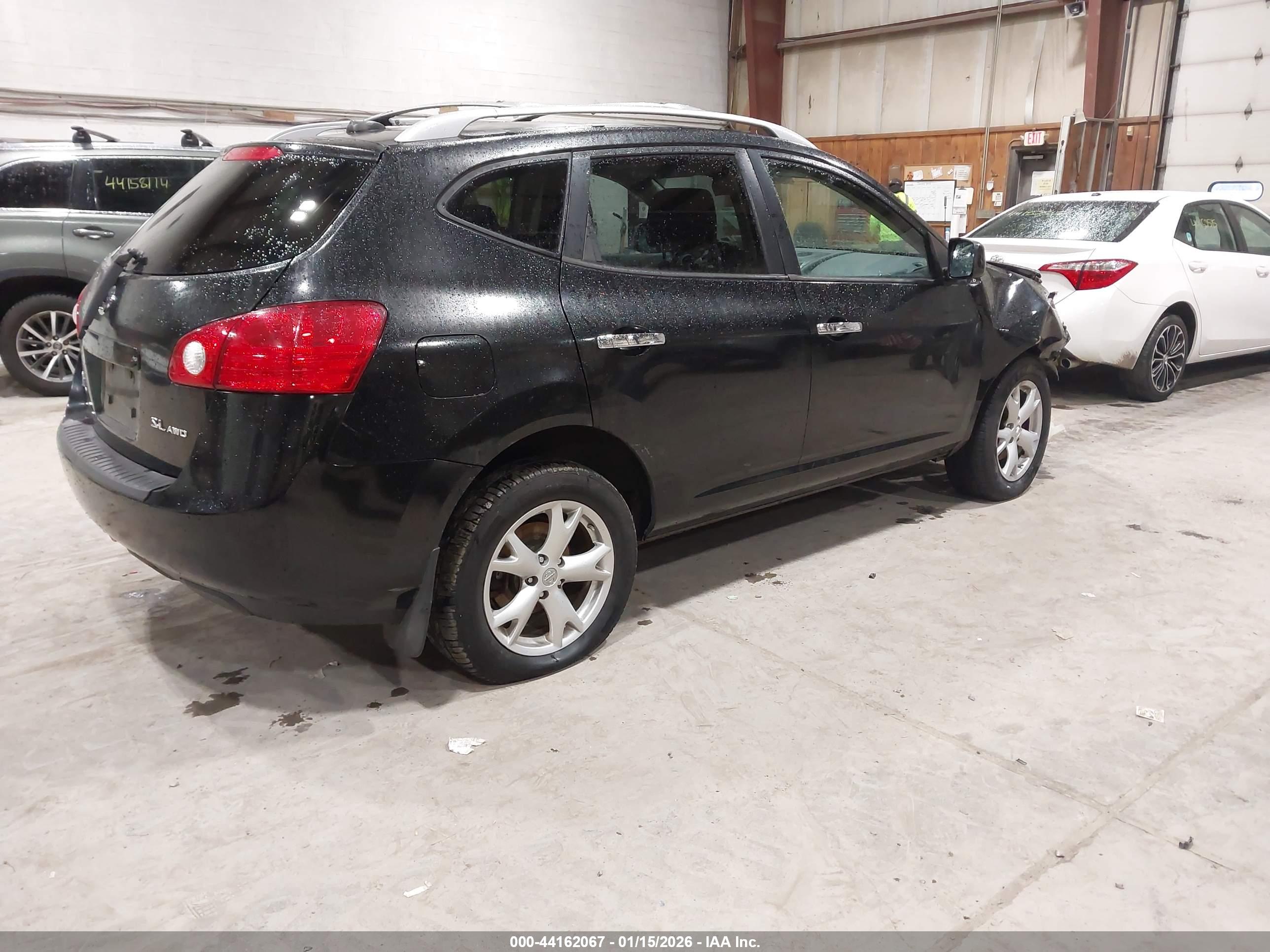 NISSAN ROGUE image 4