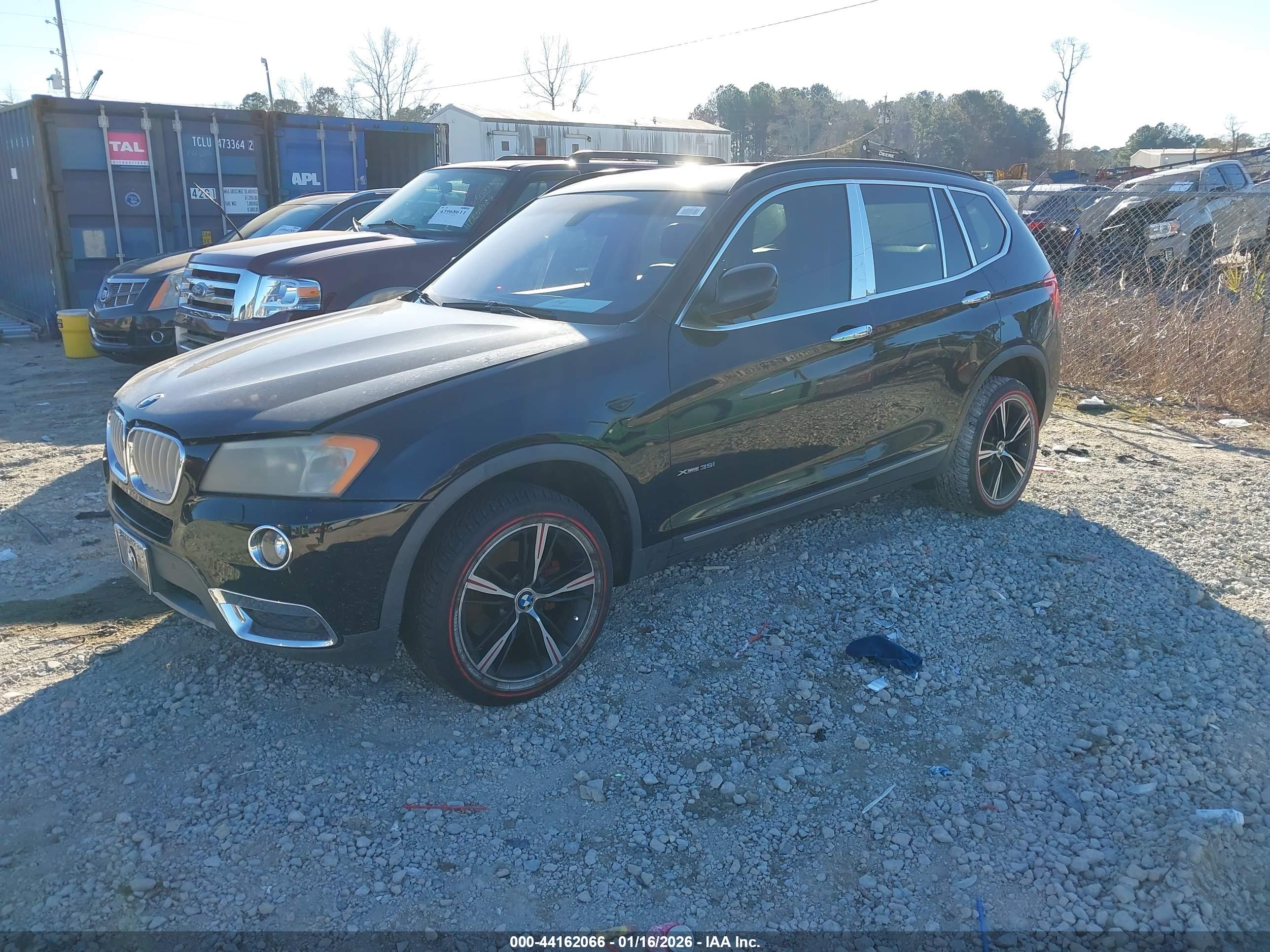 BMW X3 image 2