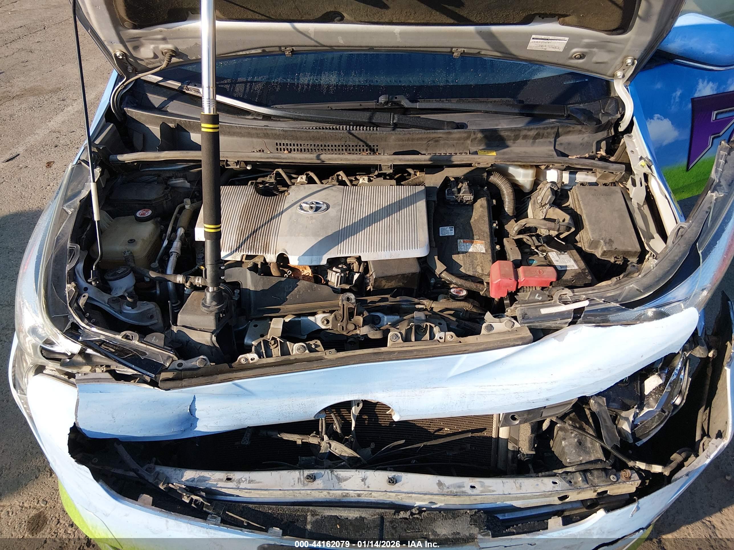 TOYOTA PRIUS image 10