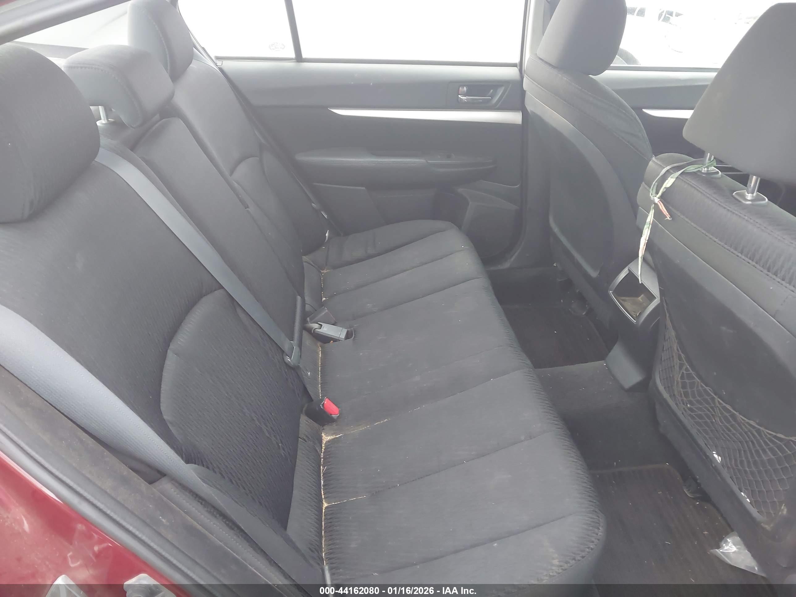SUBARU LEGACY image 8