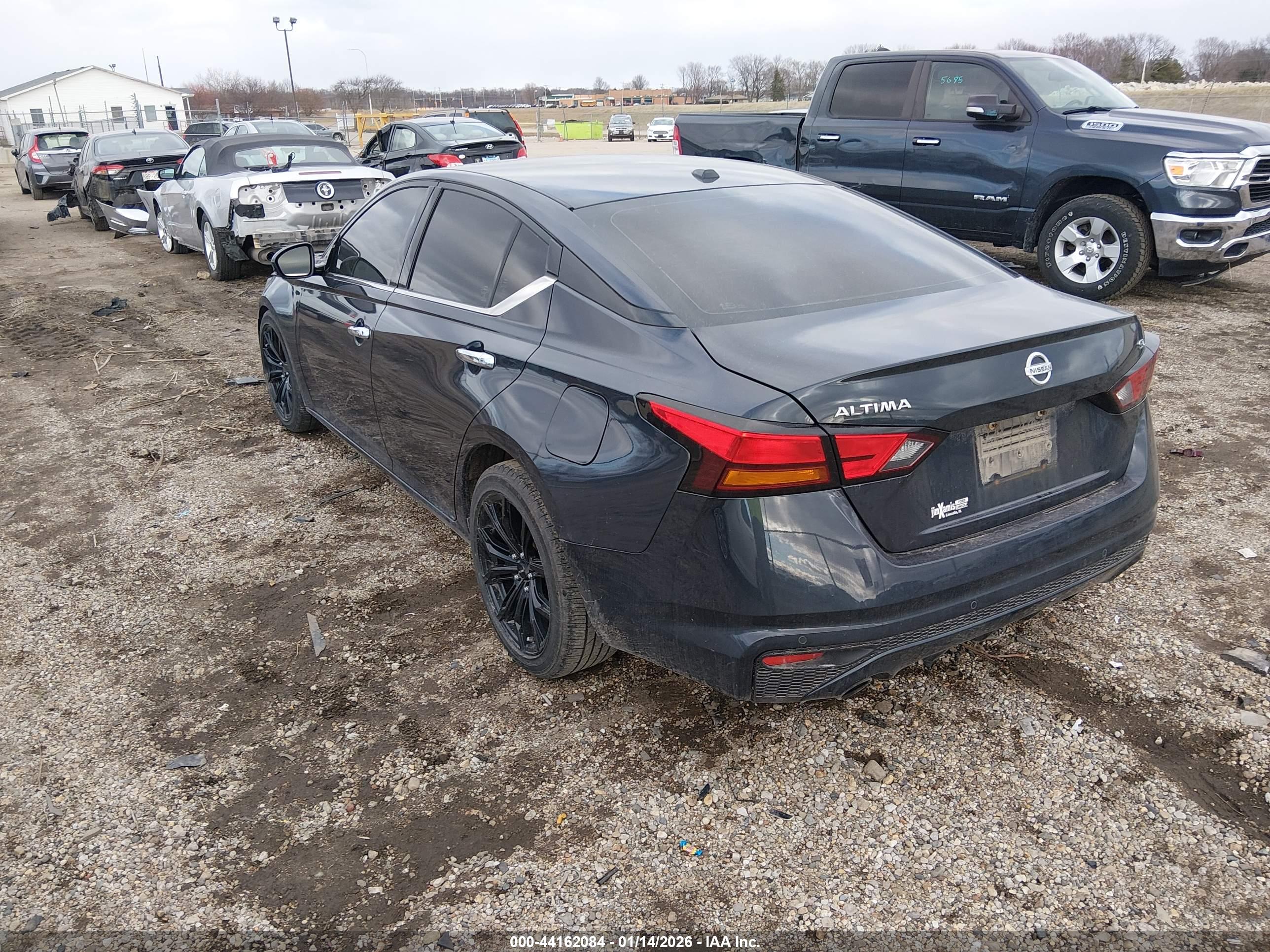 NISSAN ALTIMA image 3