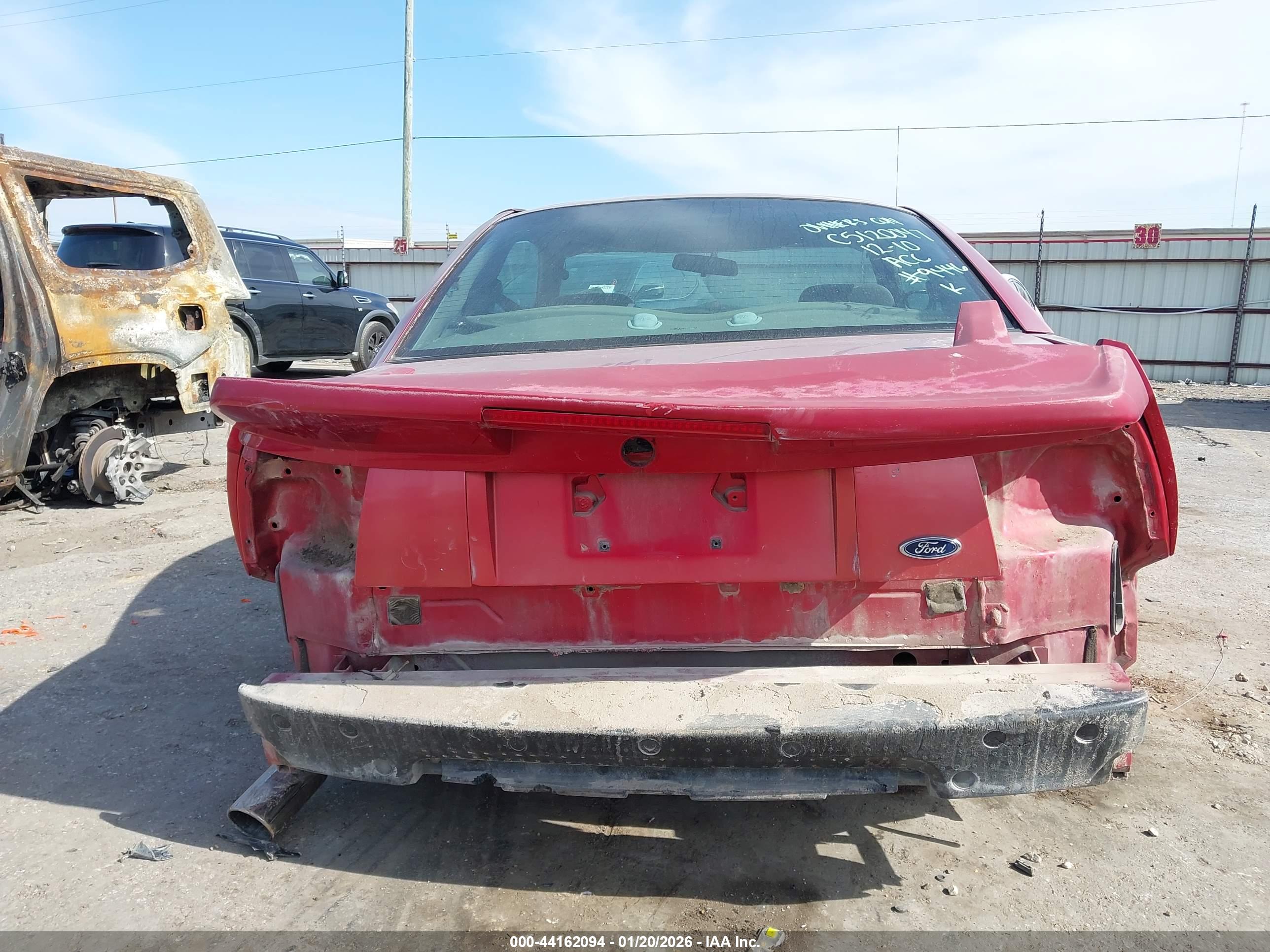 FORD MUSTANG image 6