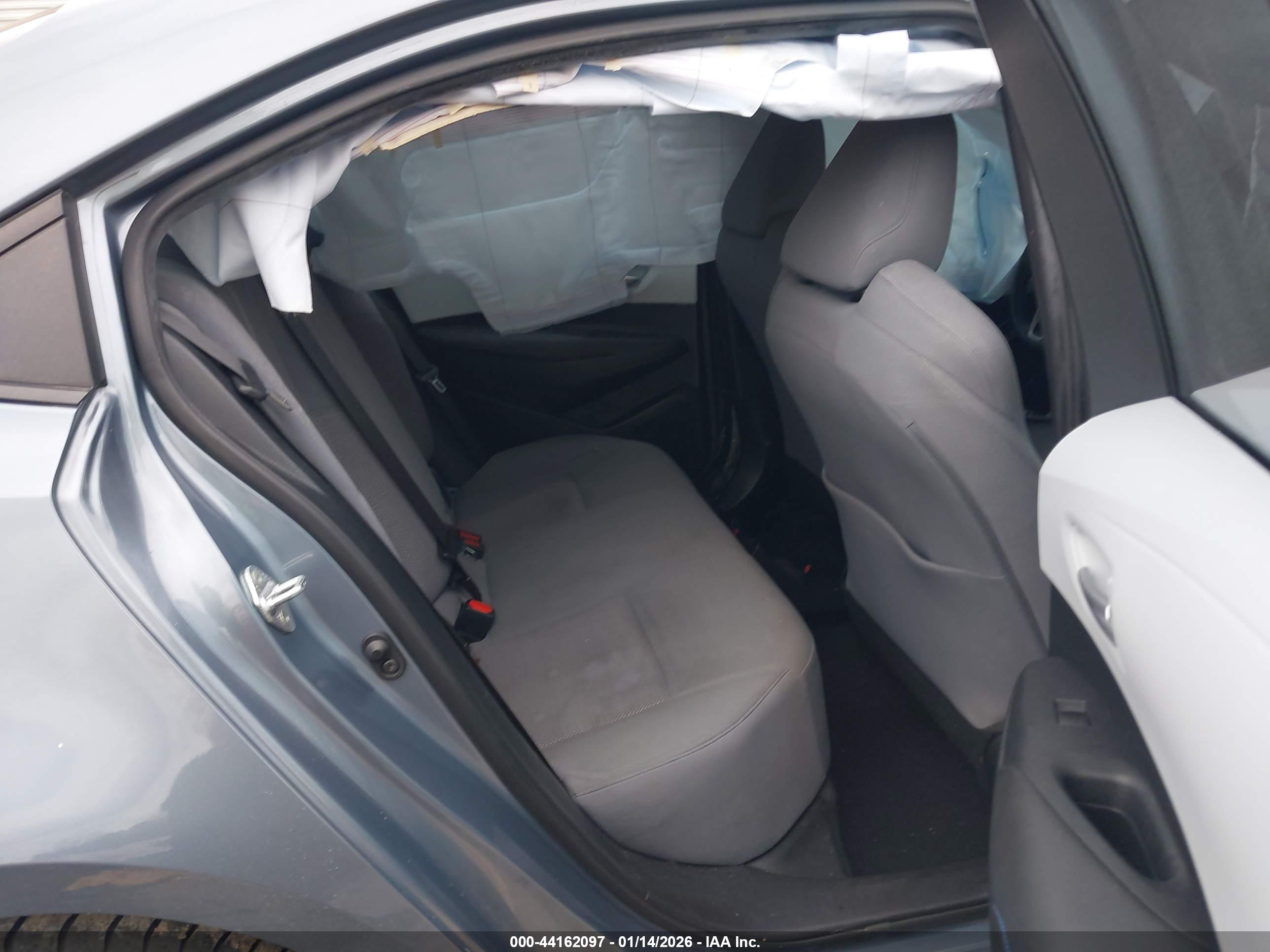 TOYOTA COROLLA image 8