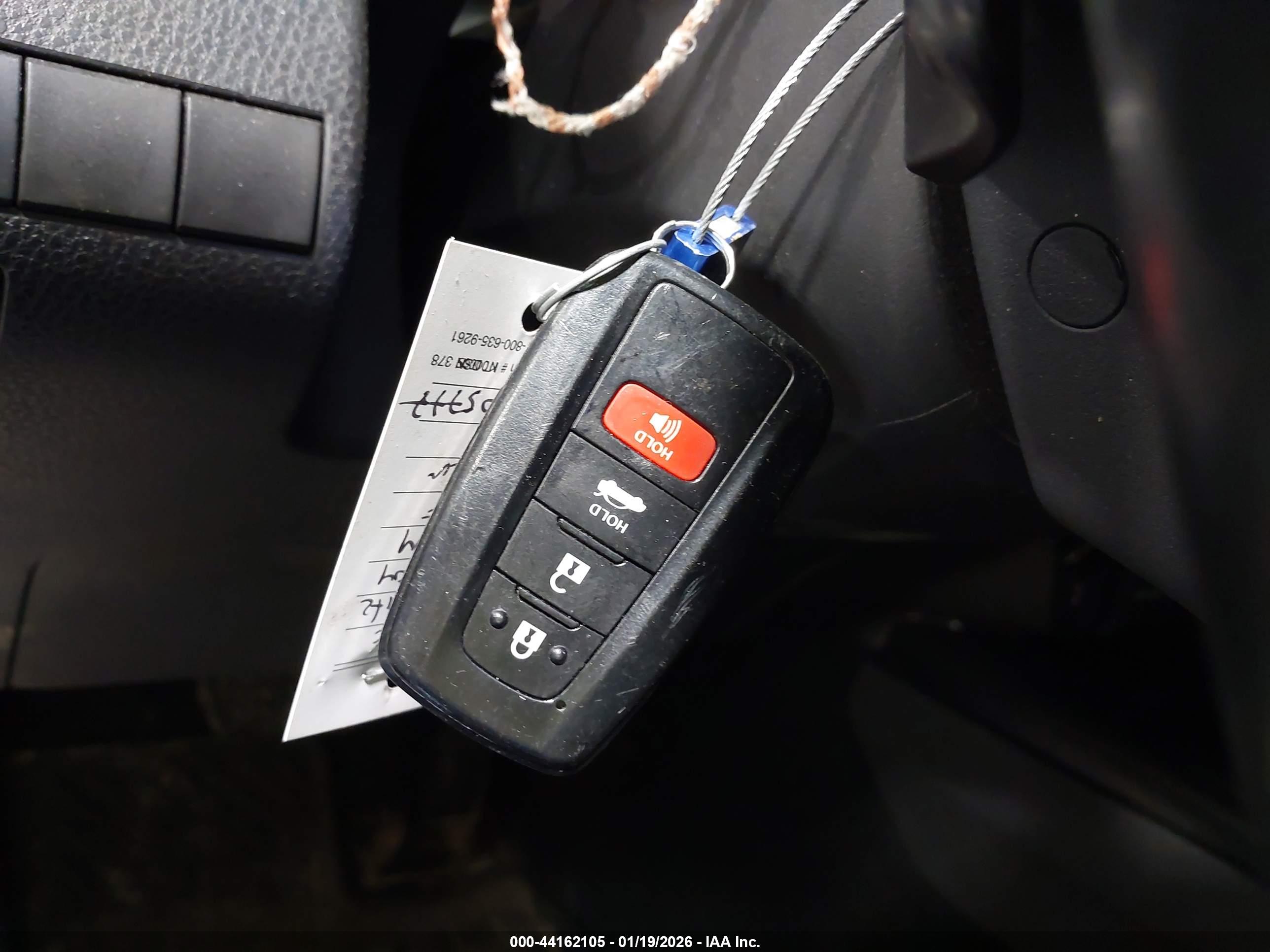 TOYOTA CAMRY image 11