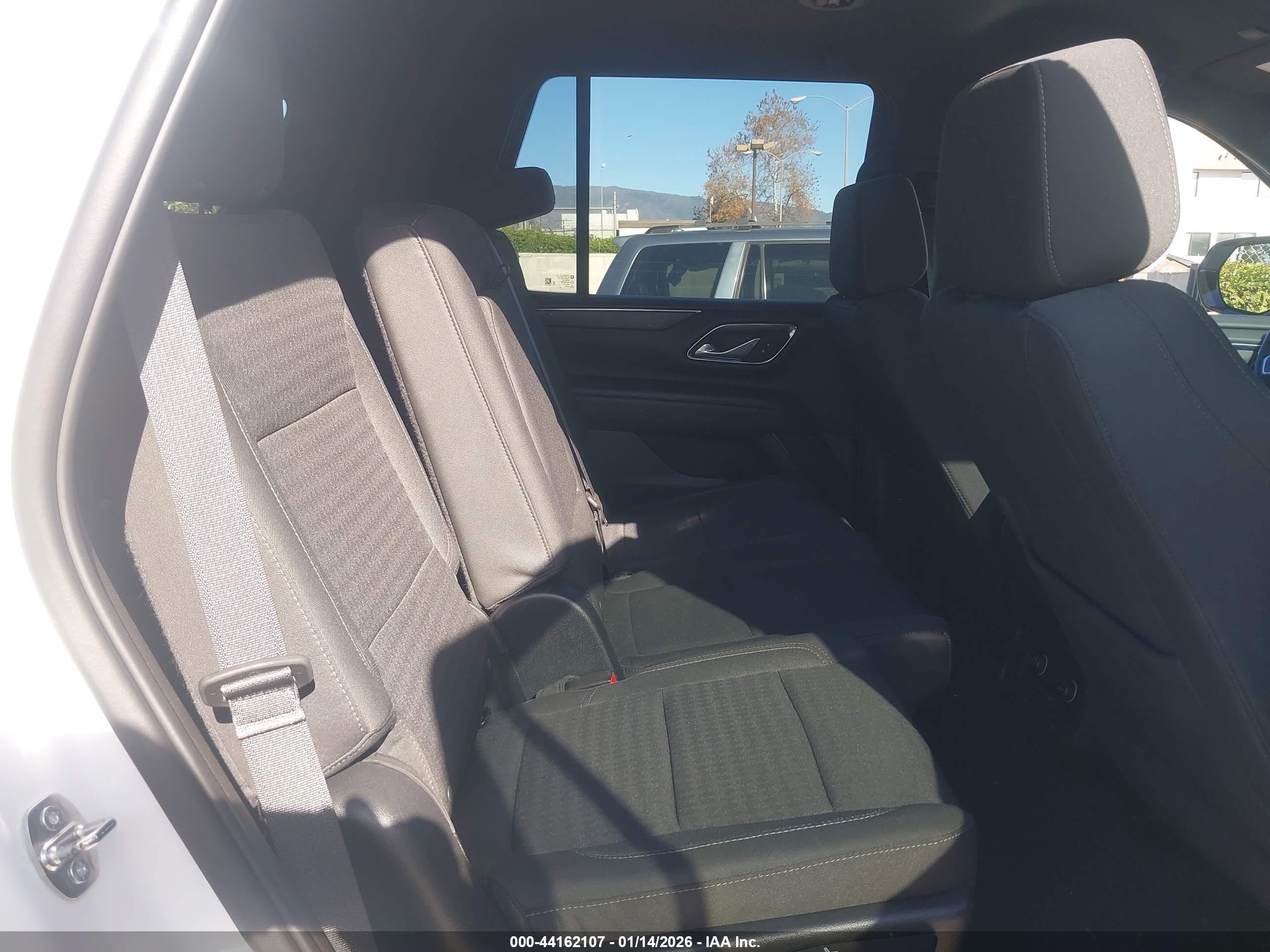 CHEVROLET TAHOE image 8