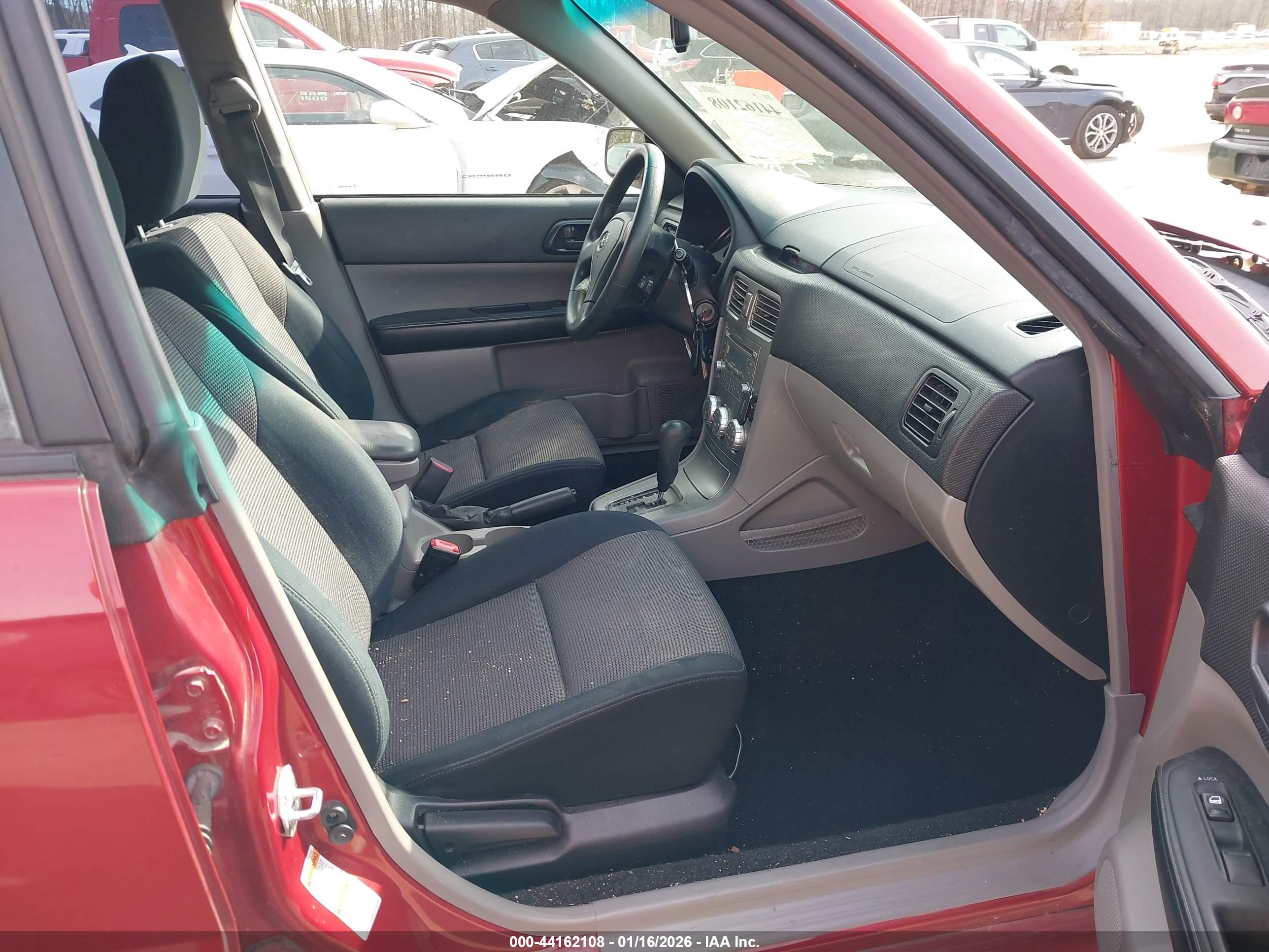 SUBARU FORESTER image 5