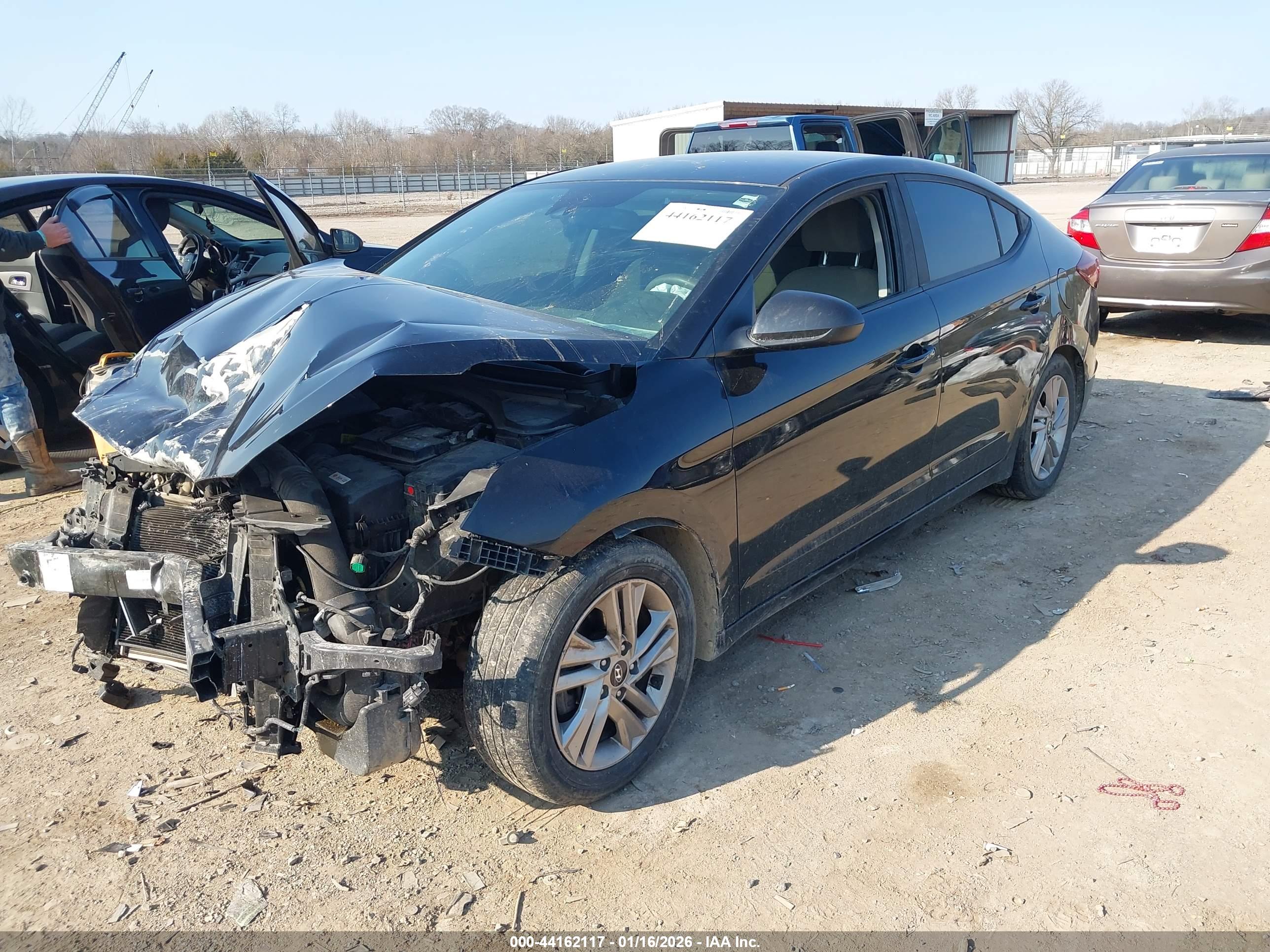 HYUNDAI ELANTRA image 2