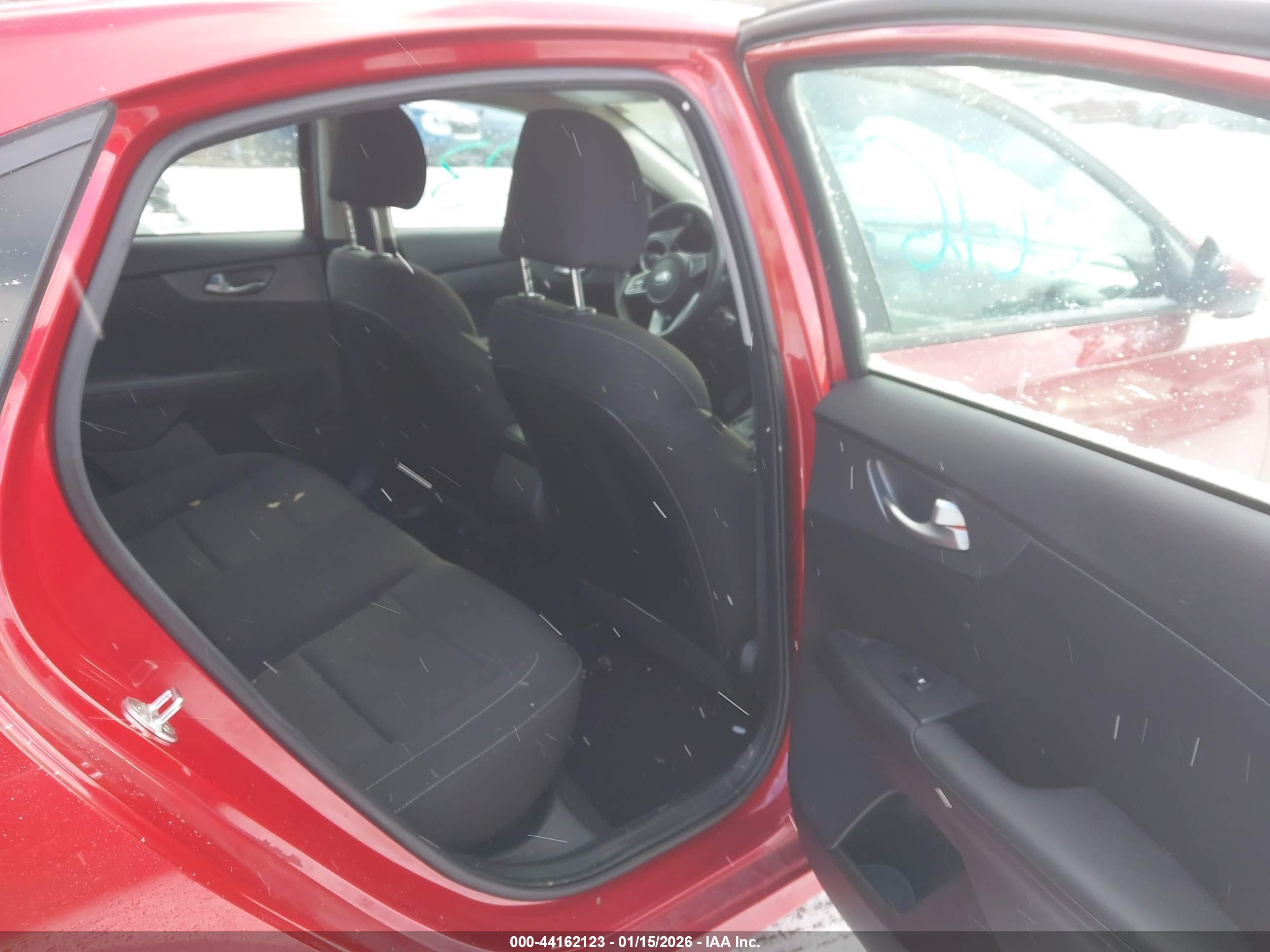 KIA FORTE image 8