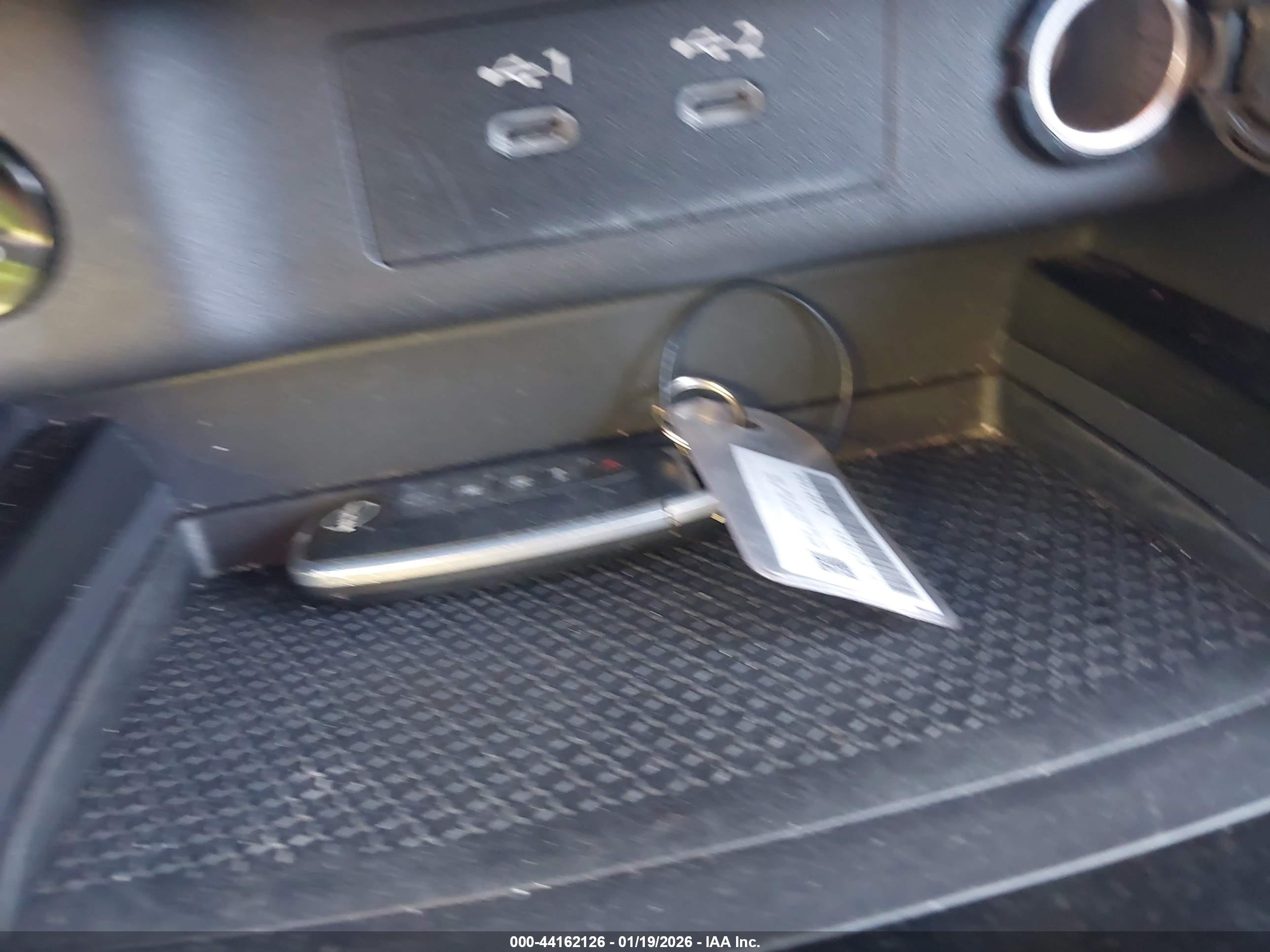 NISSAN ROGUE image 11