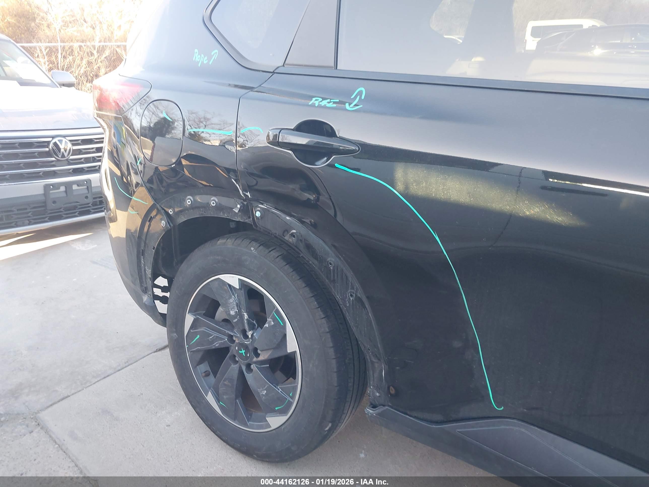 NISSAN ROGUE image 6