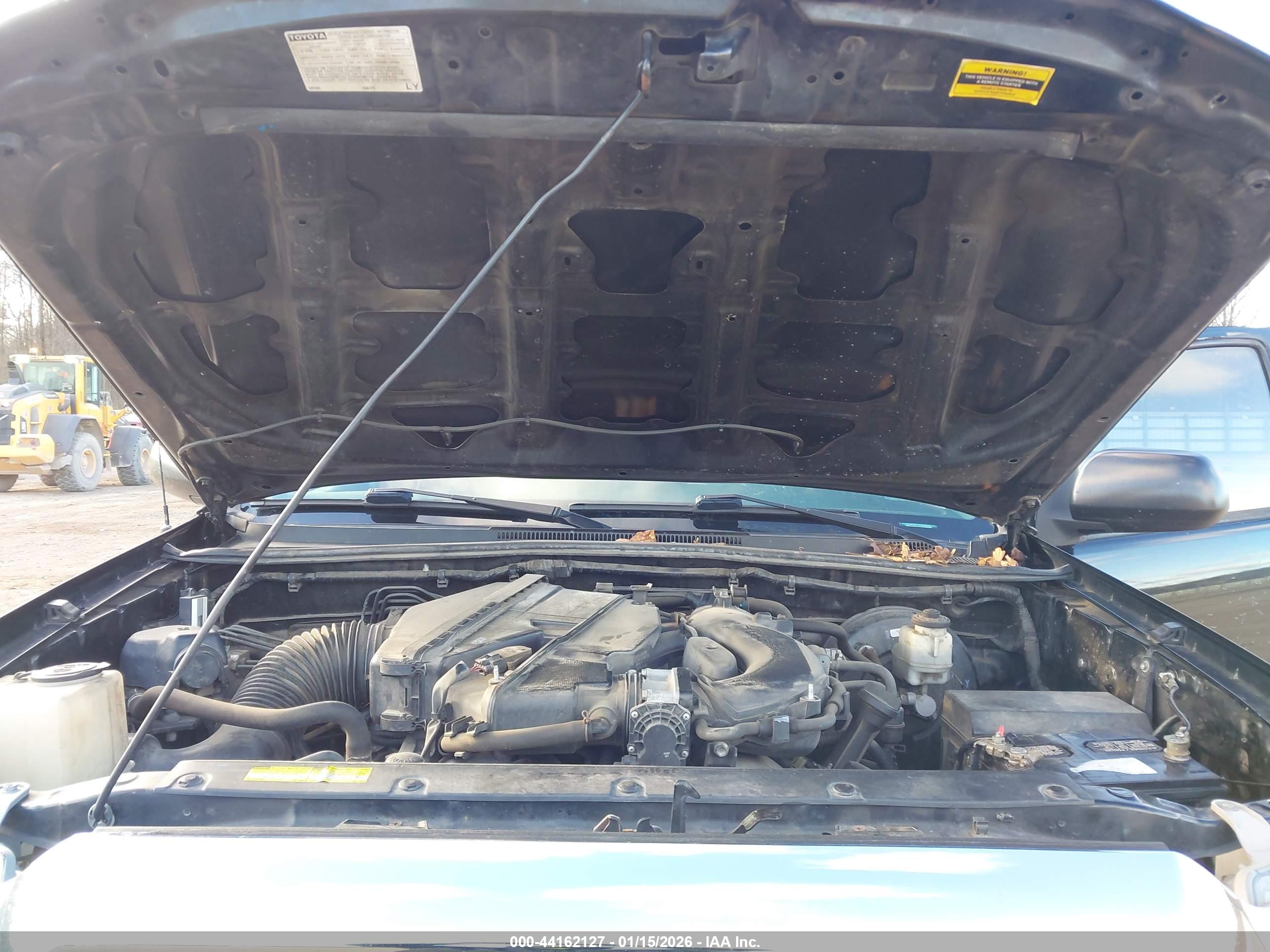 TOYOTA TACOMA image 10