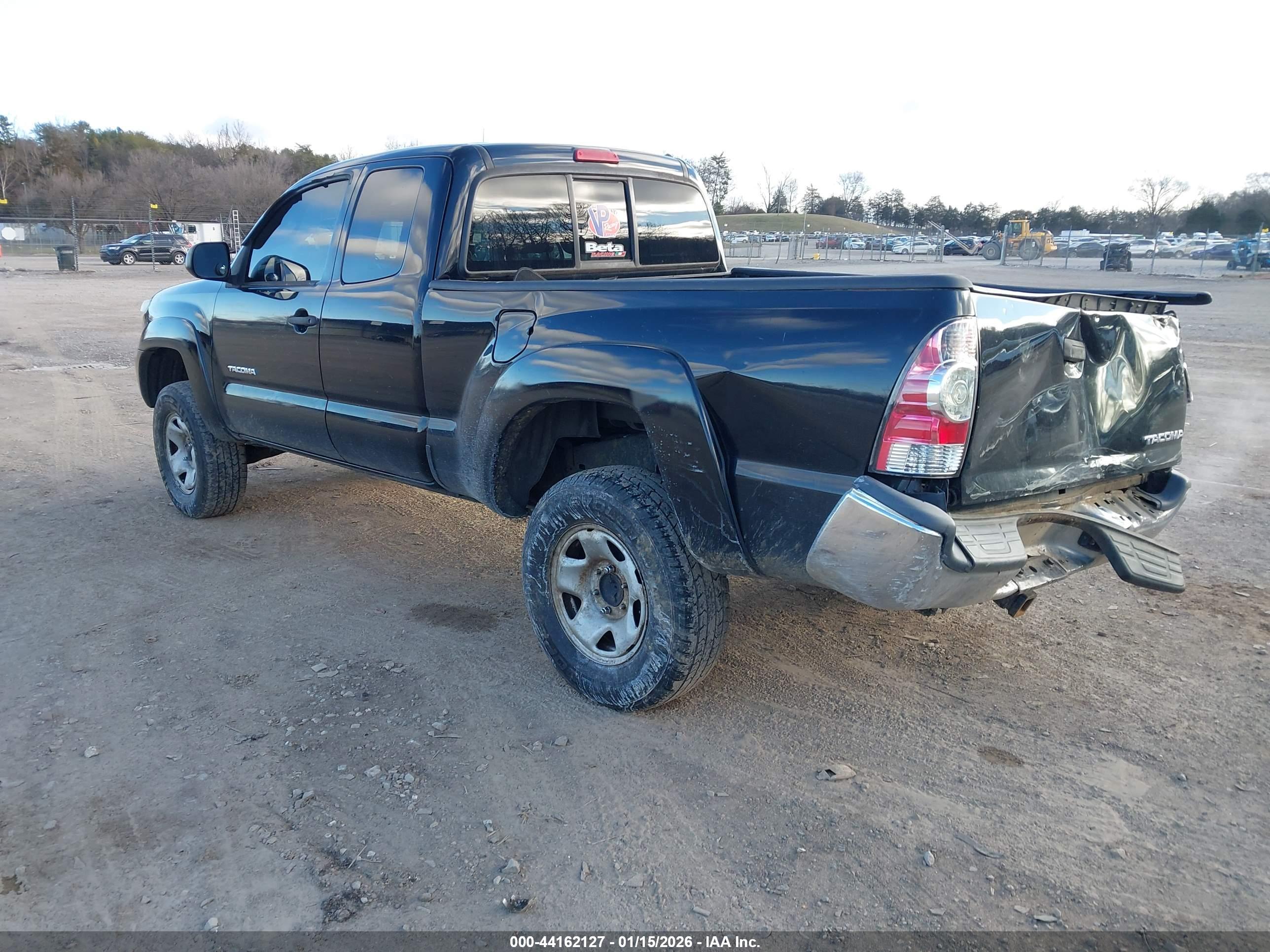 TOYOTA TACOMA image 3