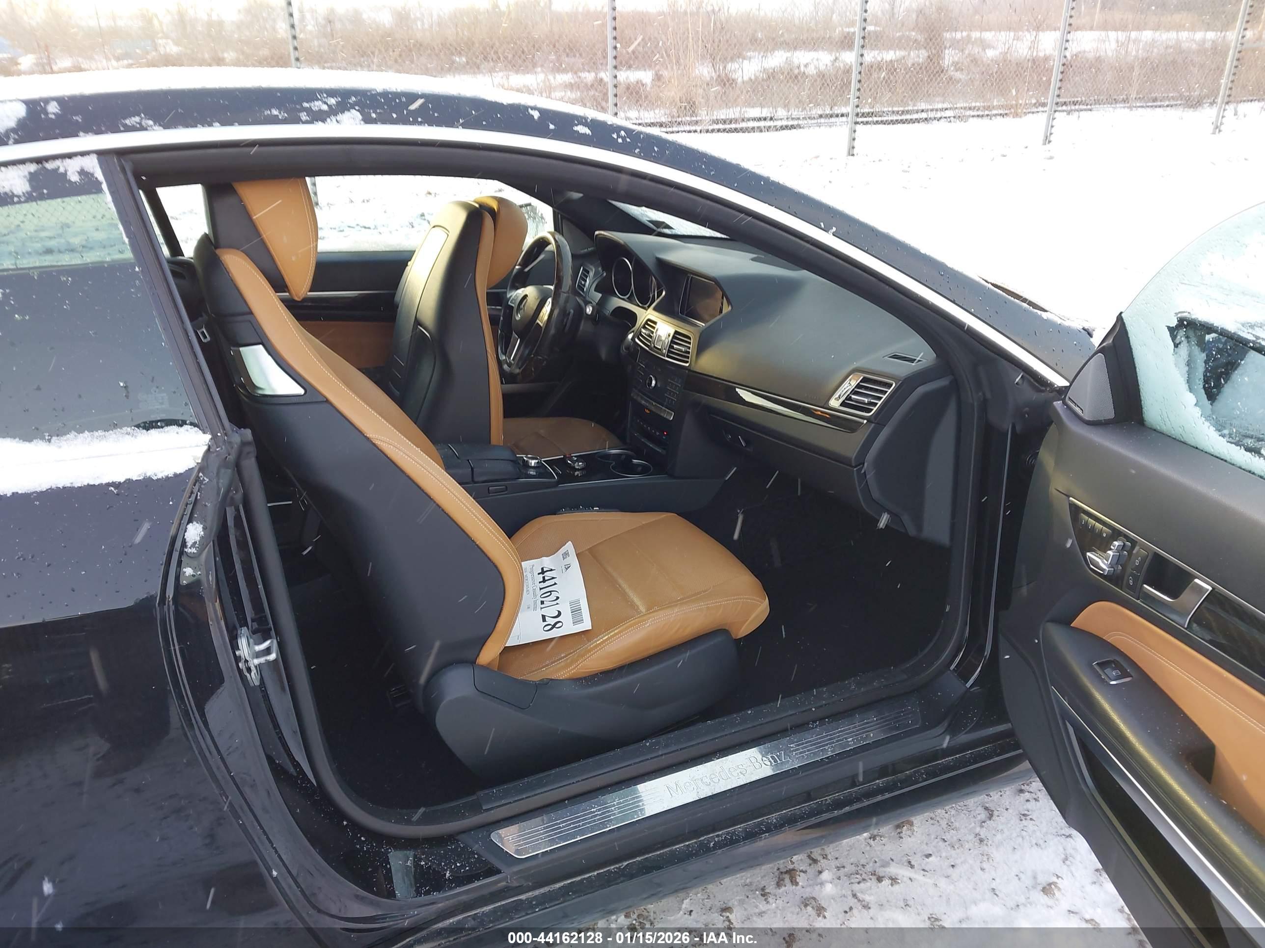 MERCEDES-BENZ E image 5