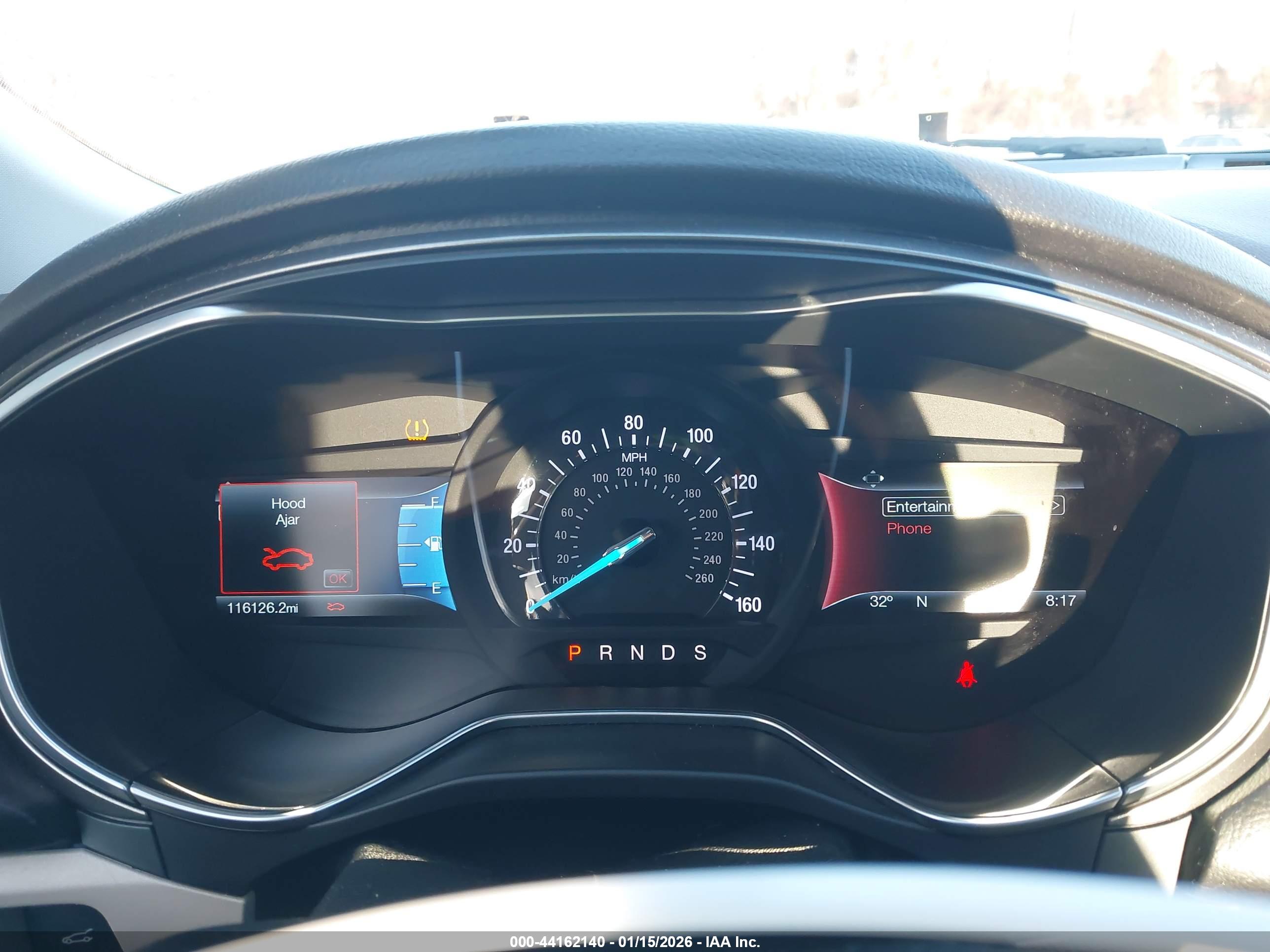 FORD FUSION image 7