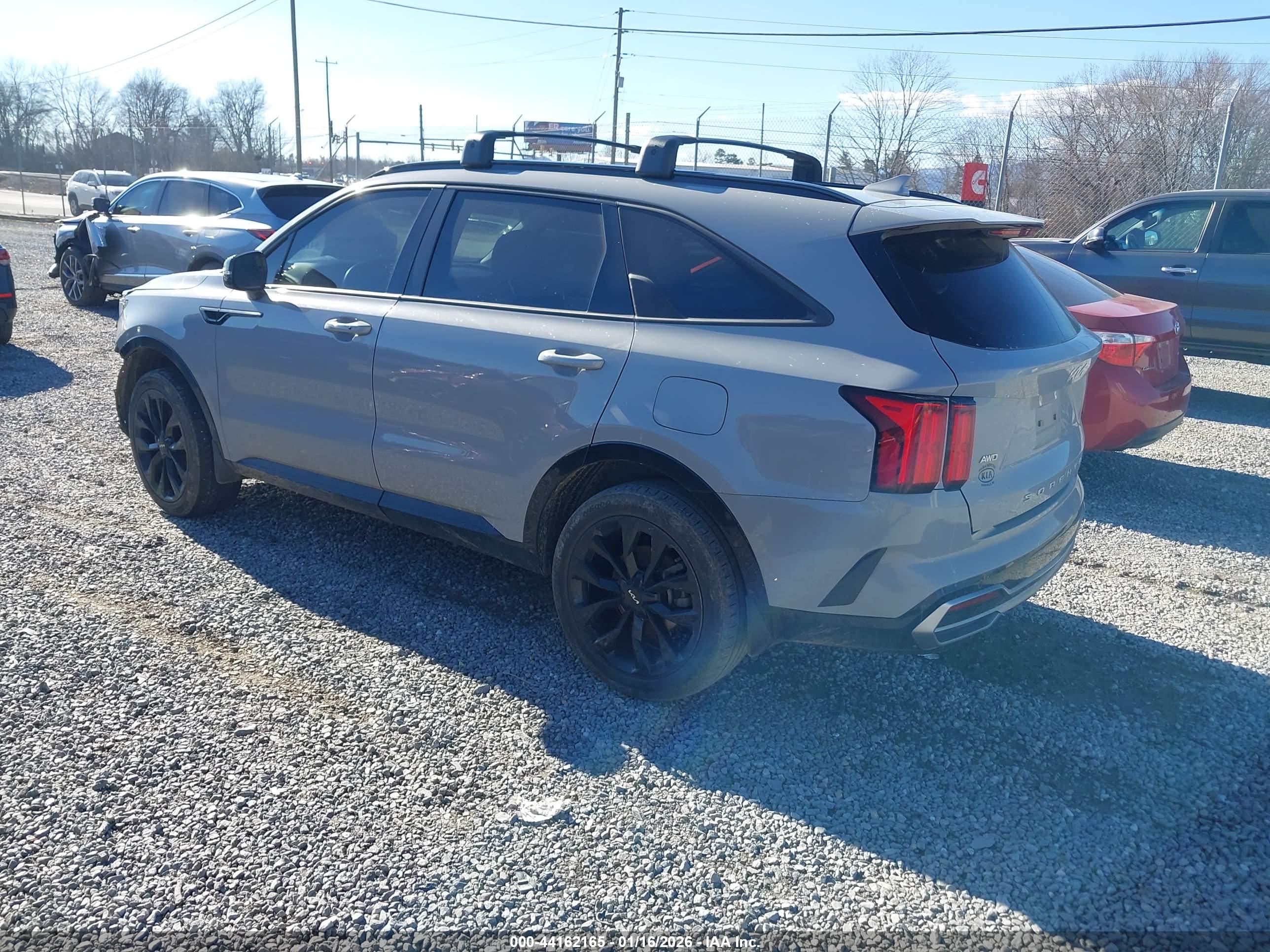 KIA SORENTO image 3