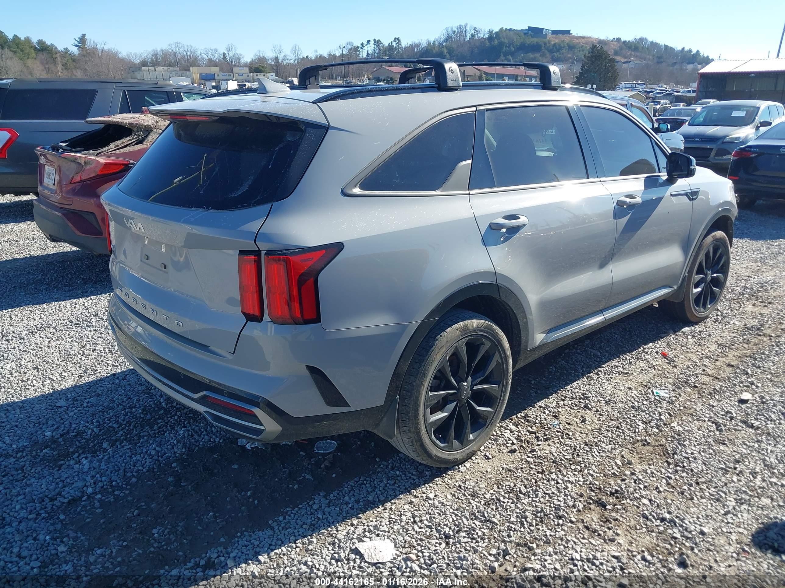 KIA SORENTO image 4
