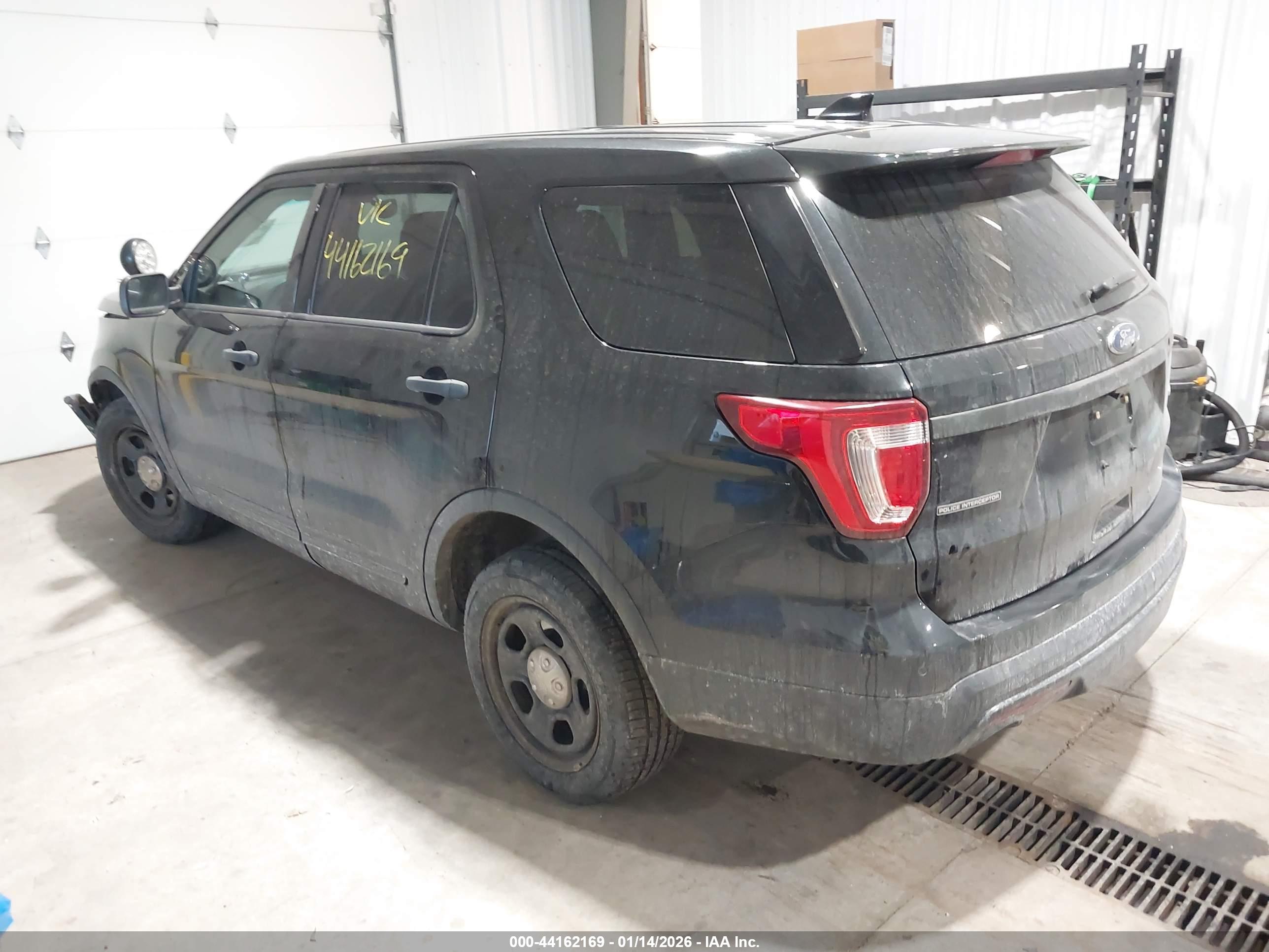 FORD UTILITY image 3