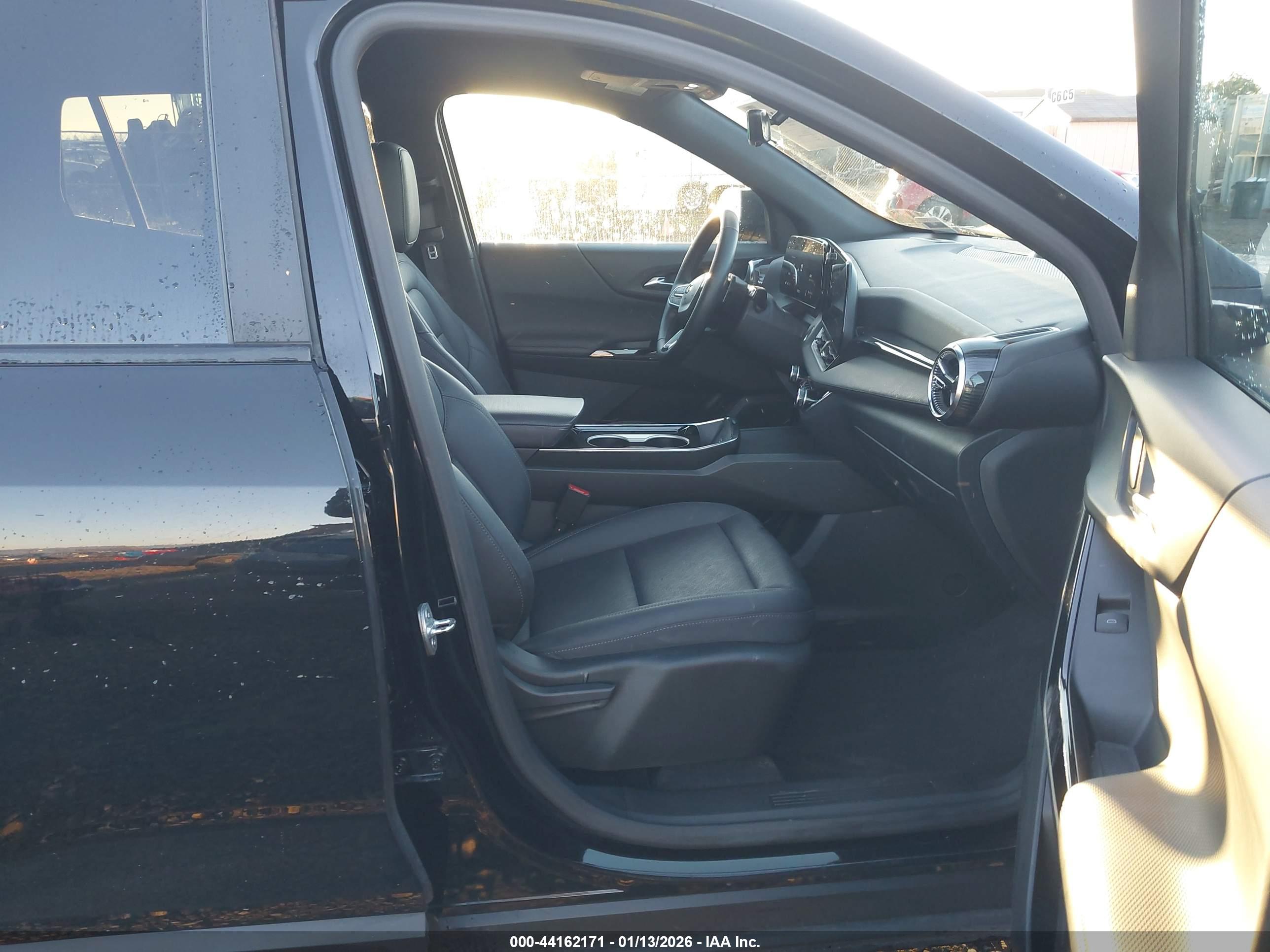 CHEVROLET EQUINOX image 5