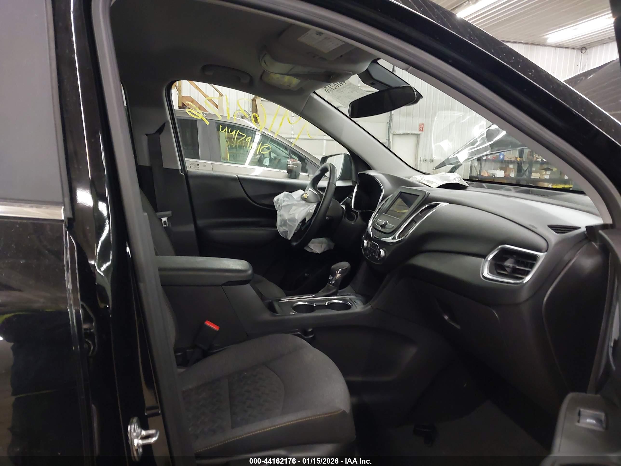 CHEVROLET EQUINOX image 5