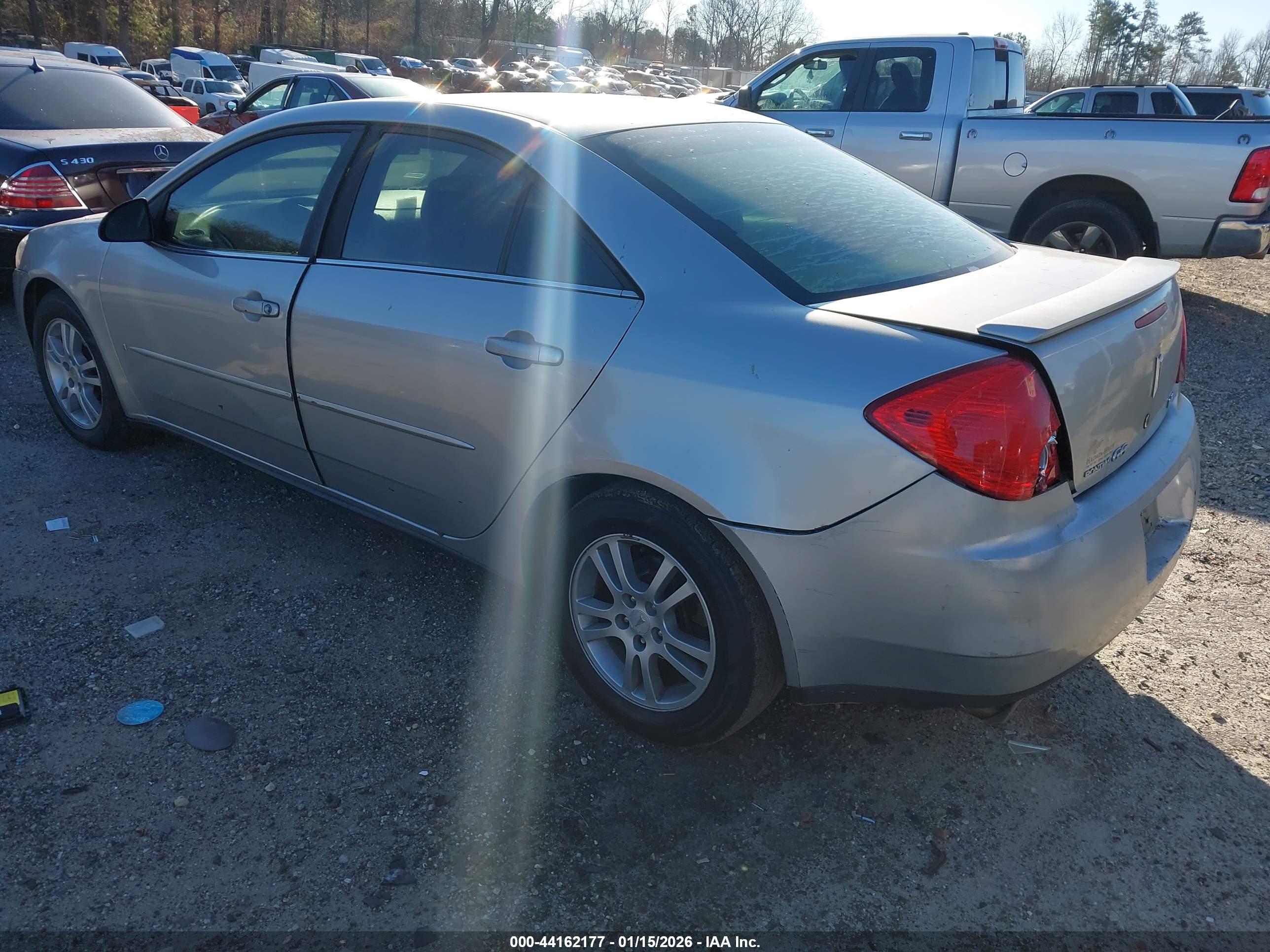 PONTIAC G6 image 3
