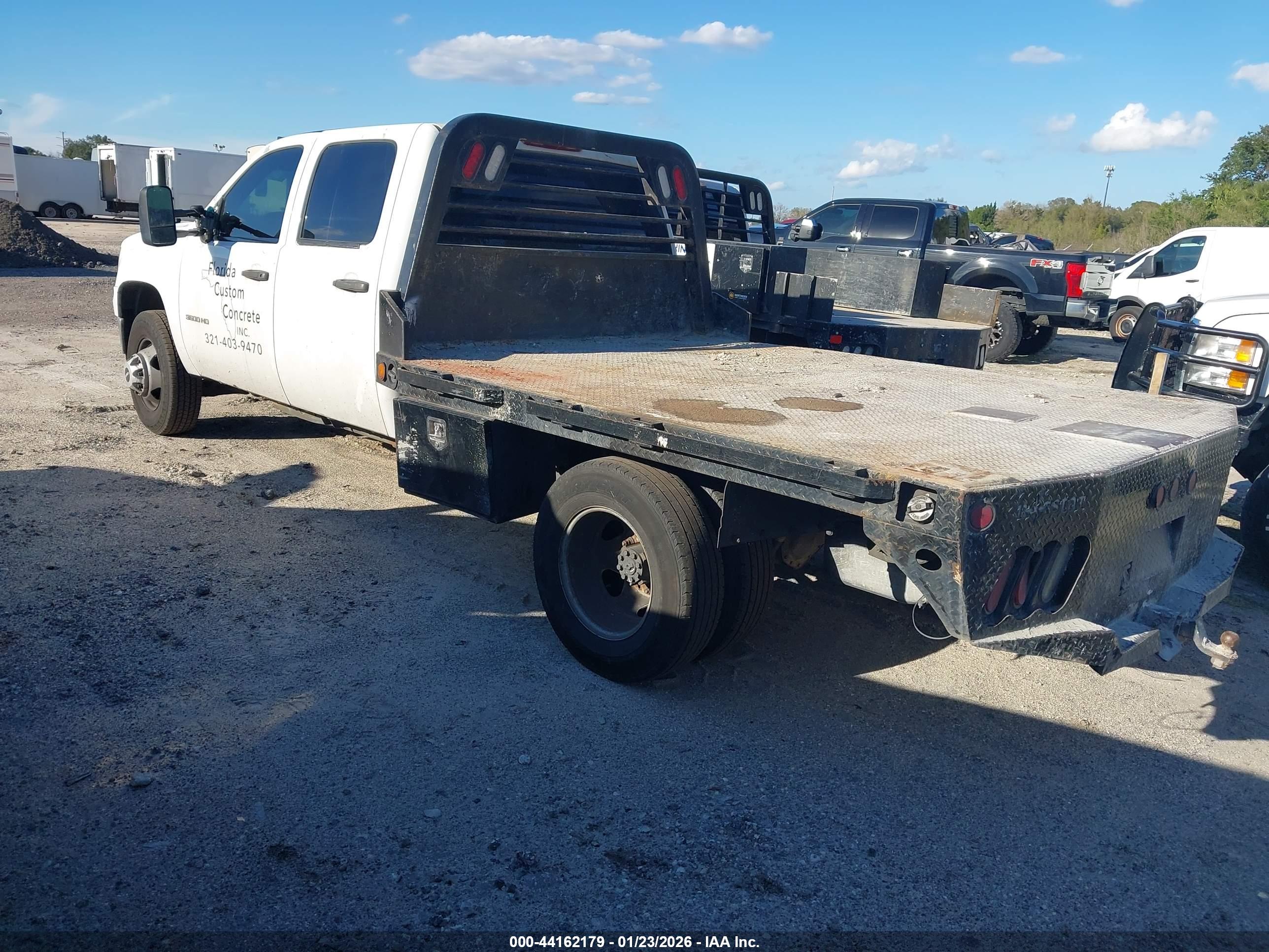 GMC SIERRA image 3