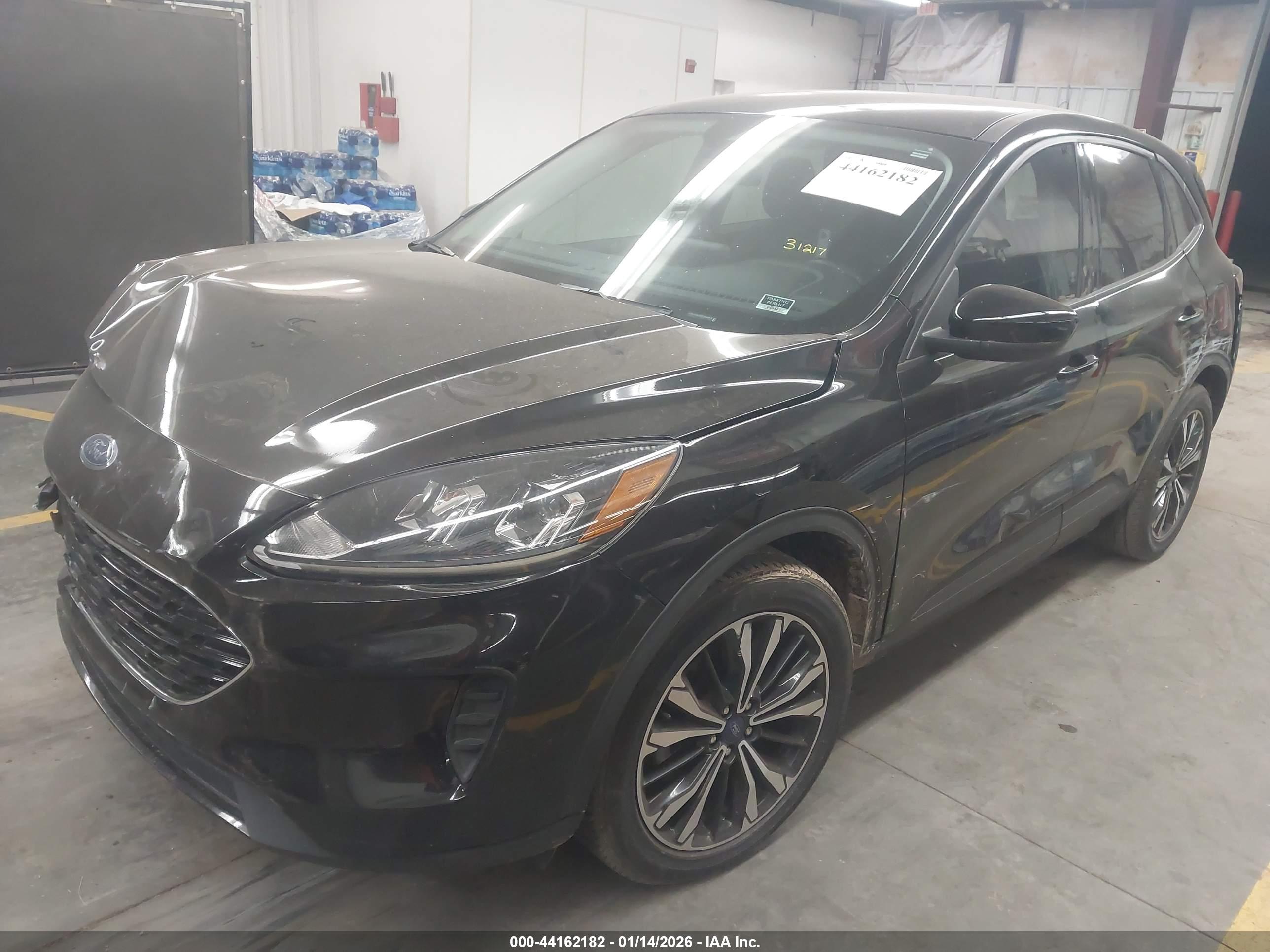 FORD ESCAPE image 2