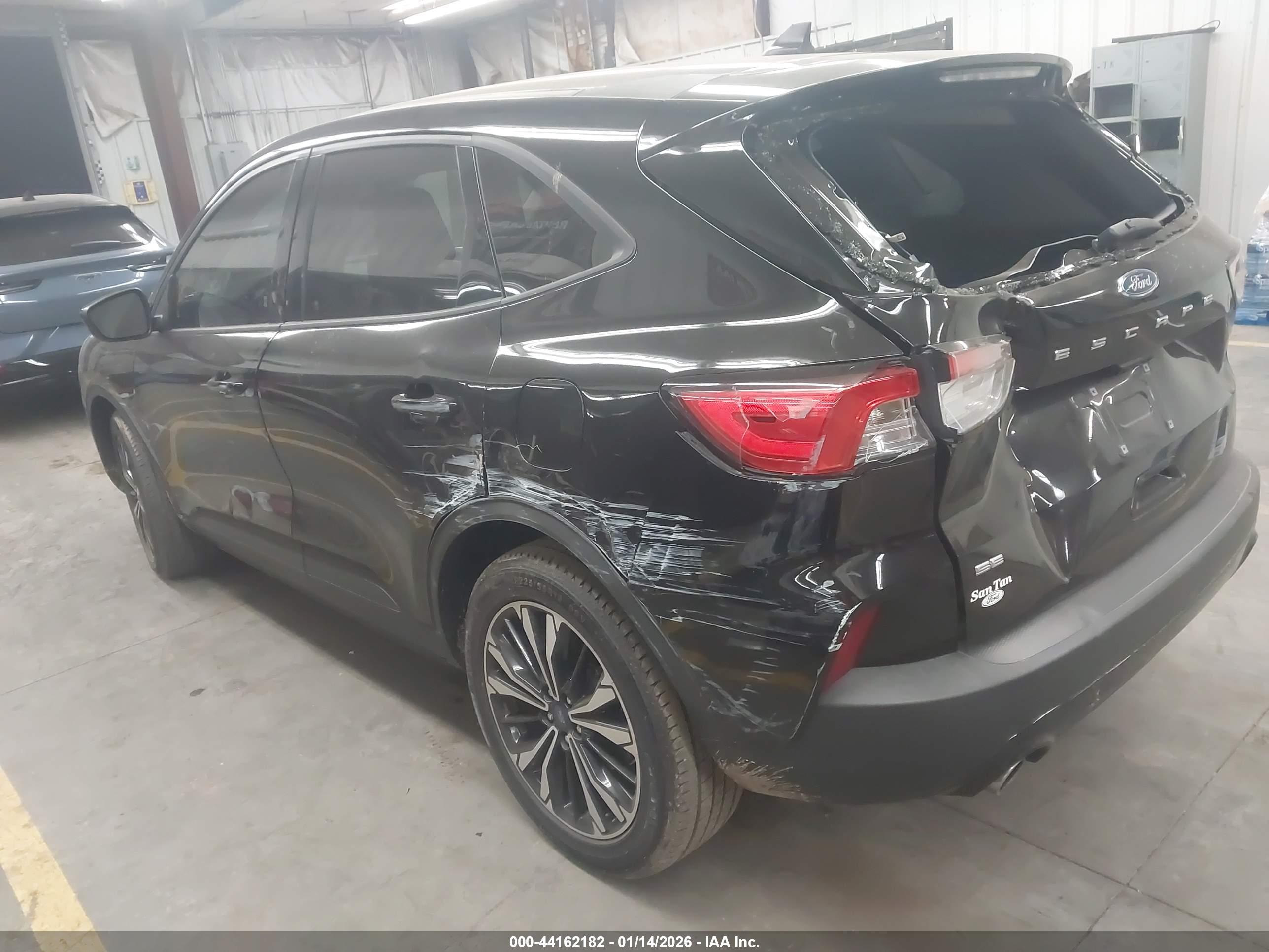 FORD ESCAPE image 3