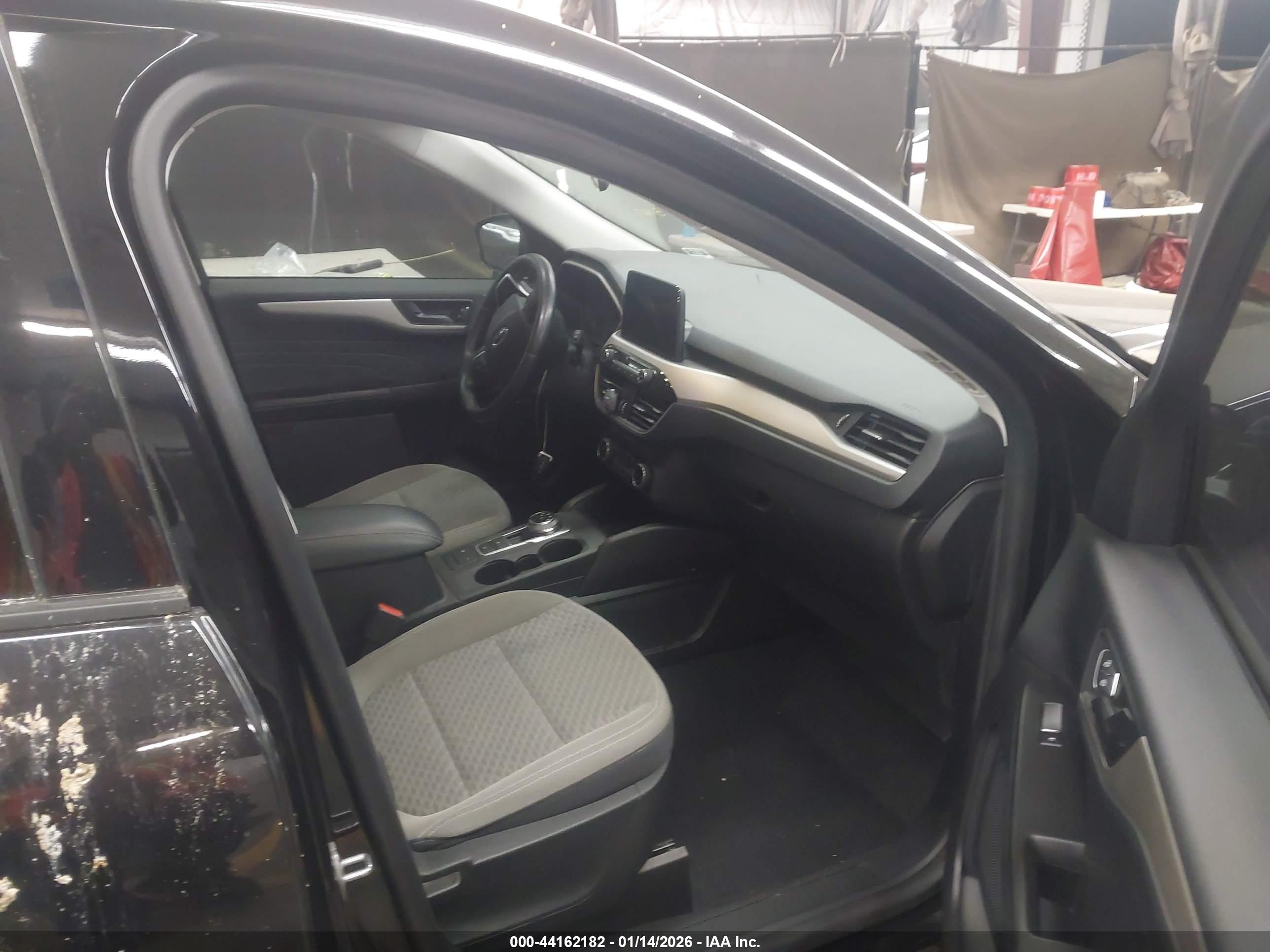 FORD ESCAPE image 5