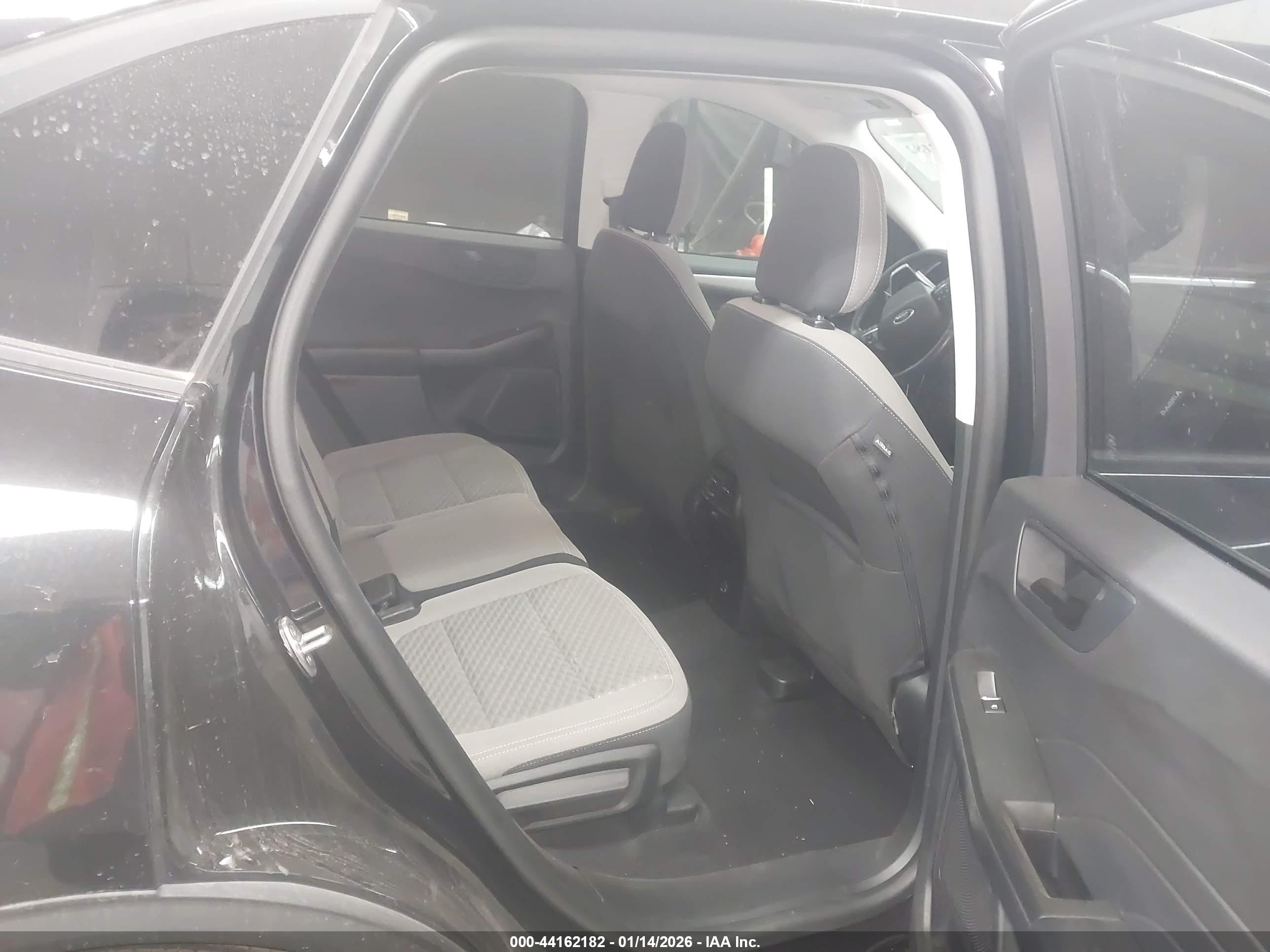 FORD ESCAPE image 8