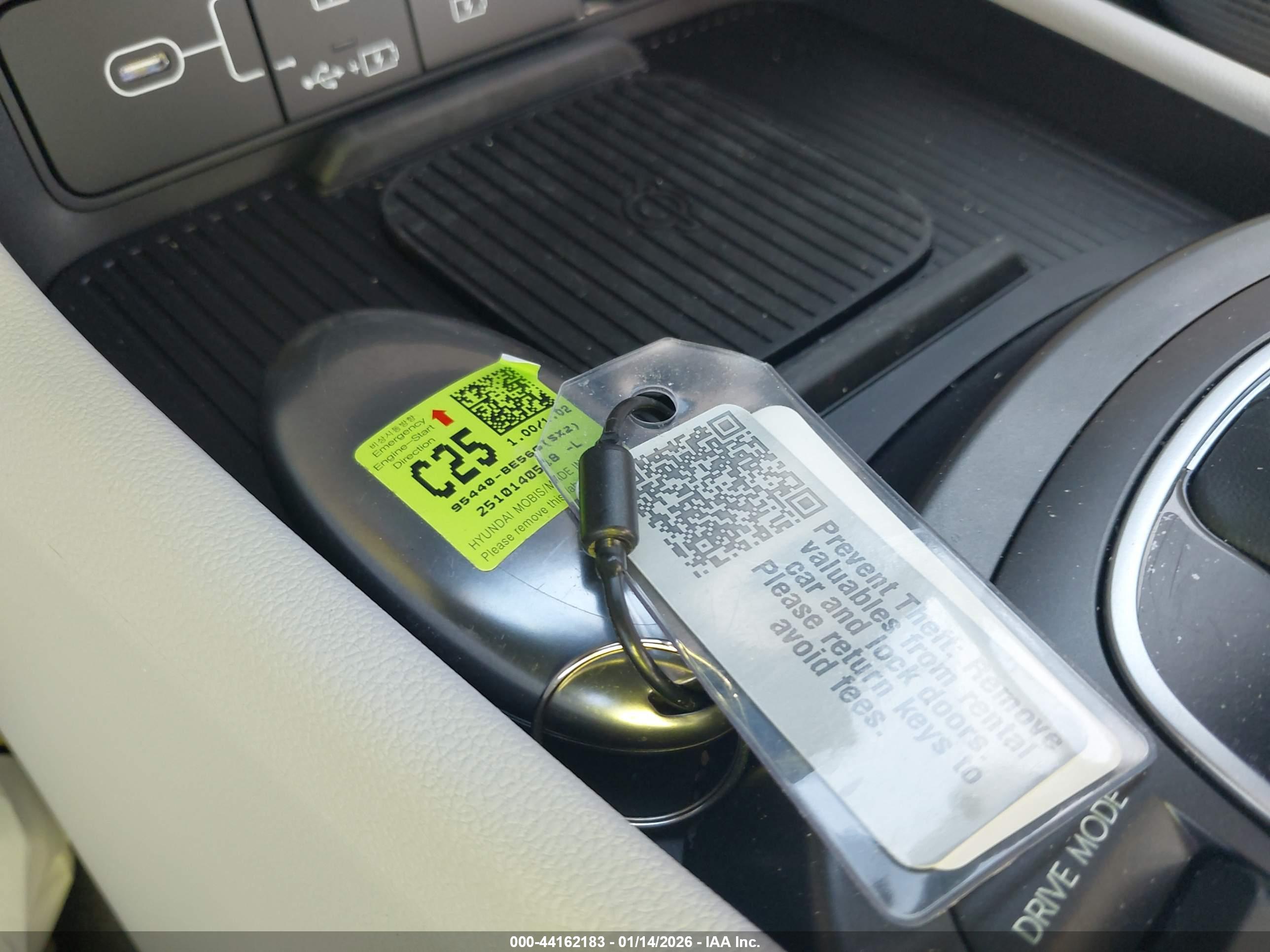 HYUNDAI KONA image 11