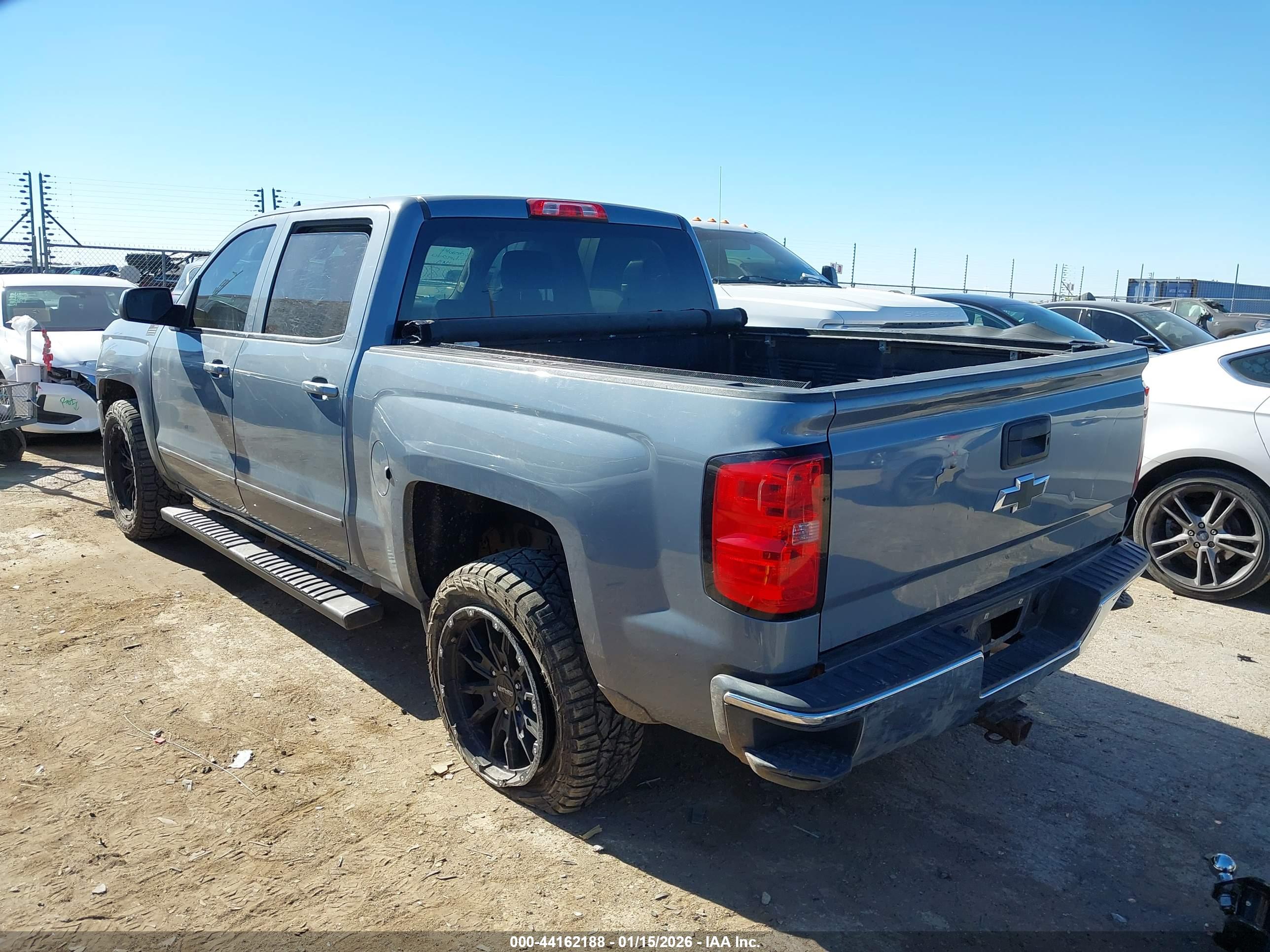 CHEVROLET SILVERADO image 3