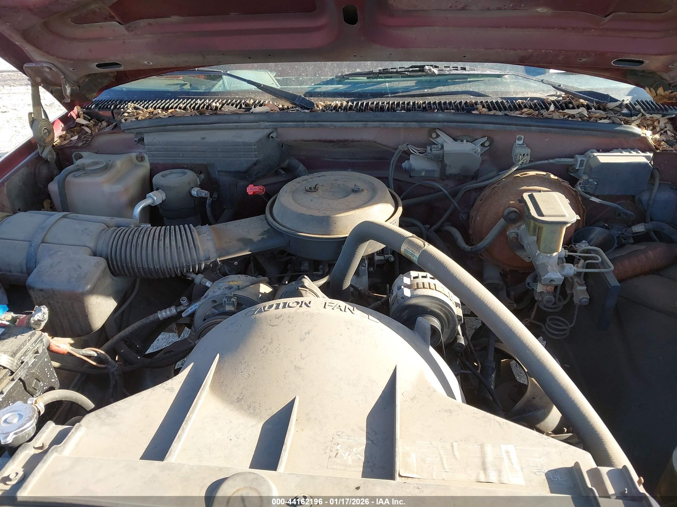 CHEVROLET GMT-400 image 10