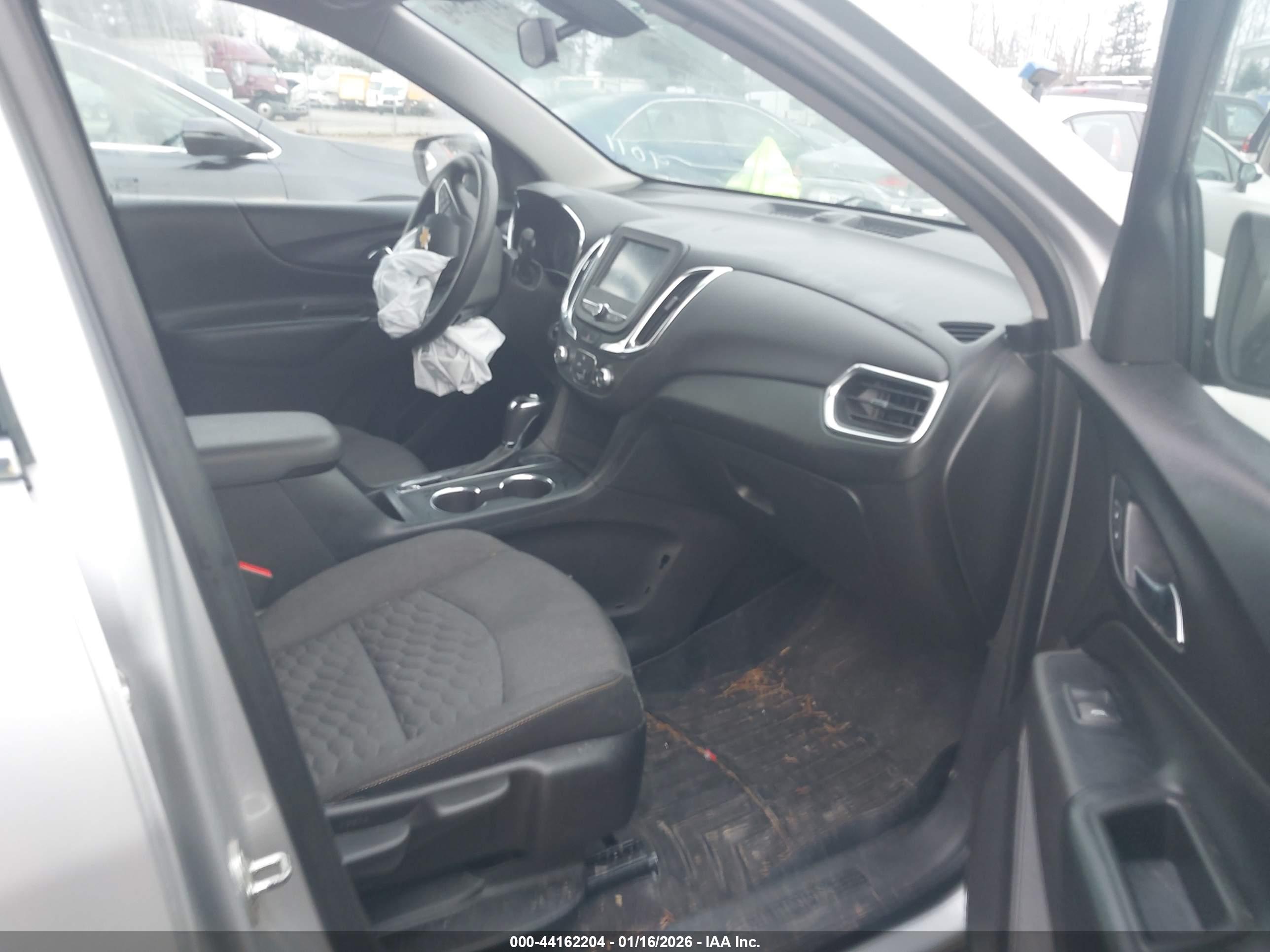 CHEVROLET EQUINOX image 5