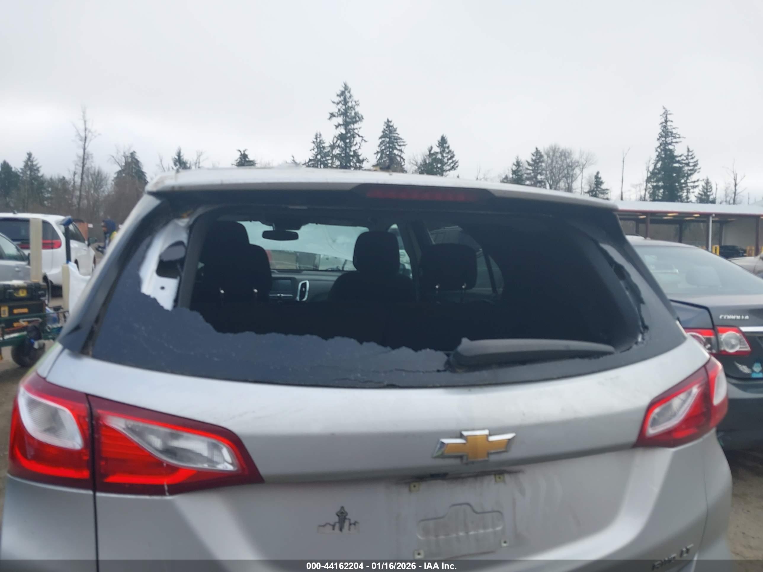 CHEVROLET EQUINOX image 6