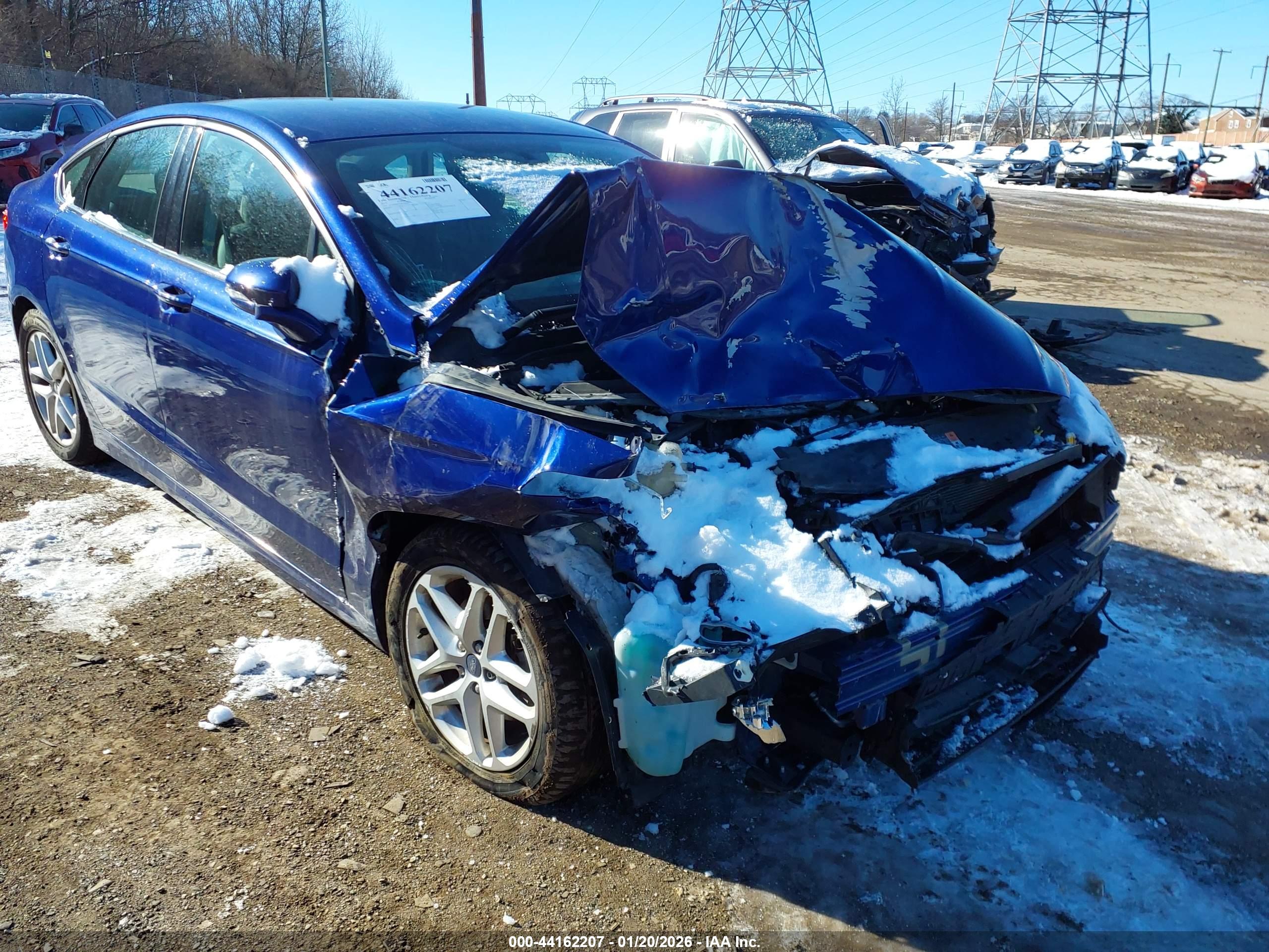 FORD FUSION image 6