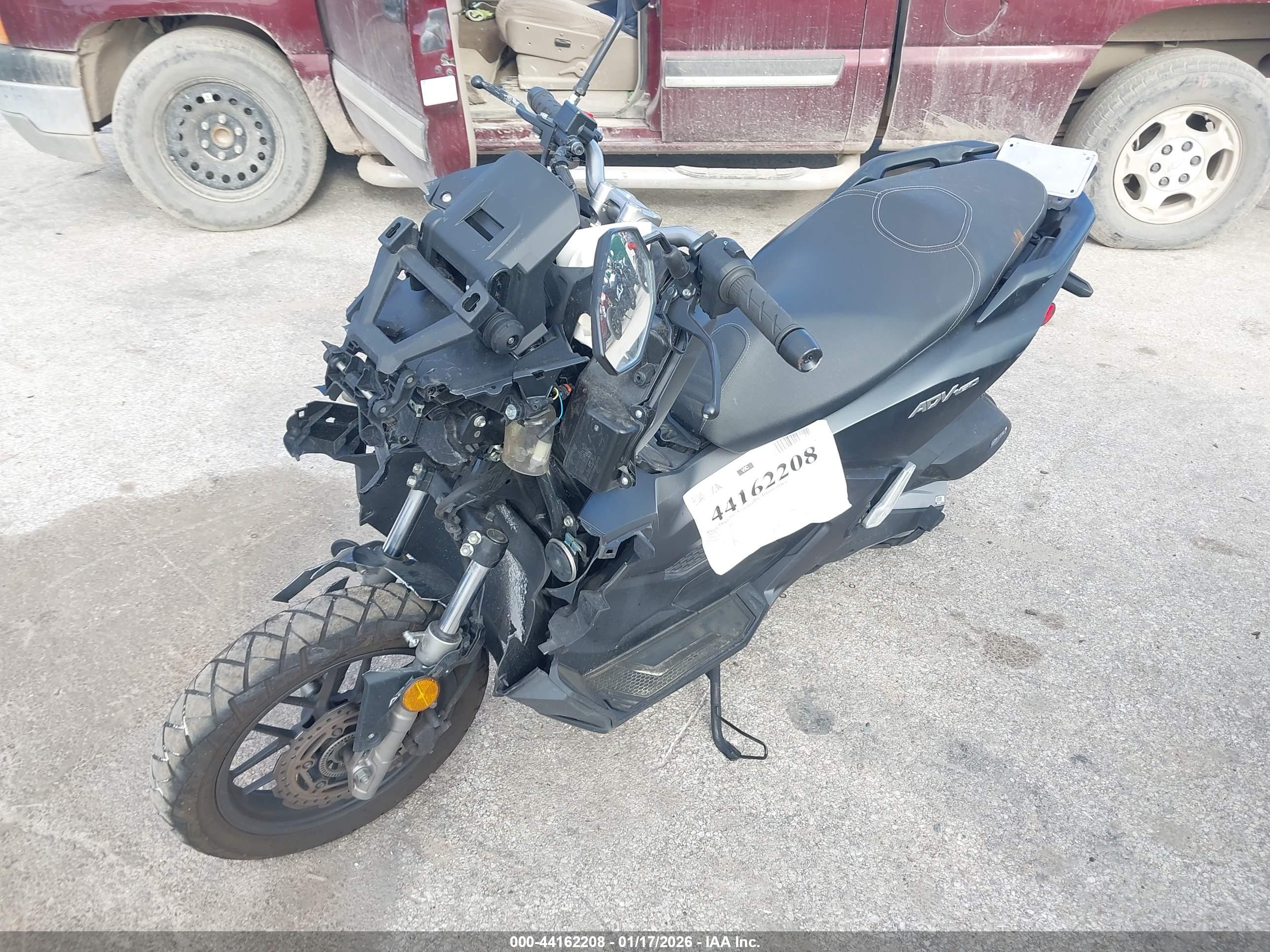 HONDA ADV160 image 2